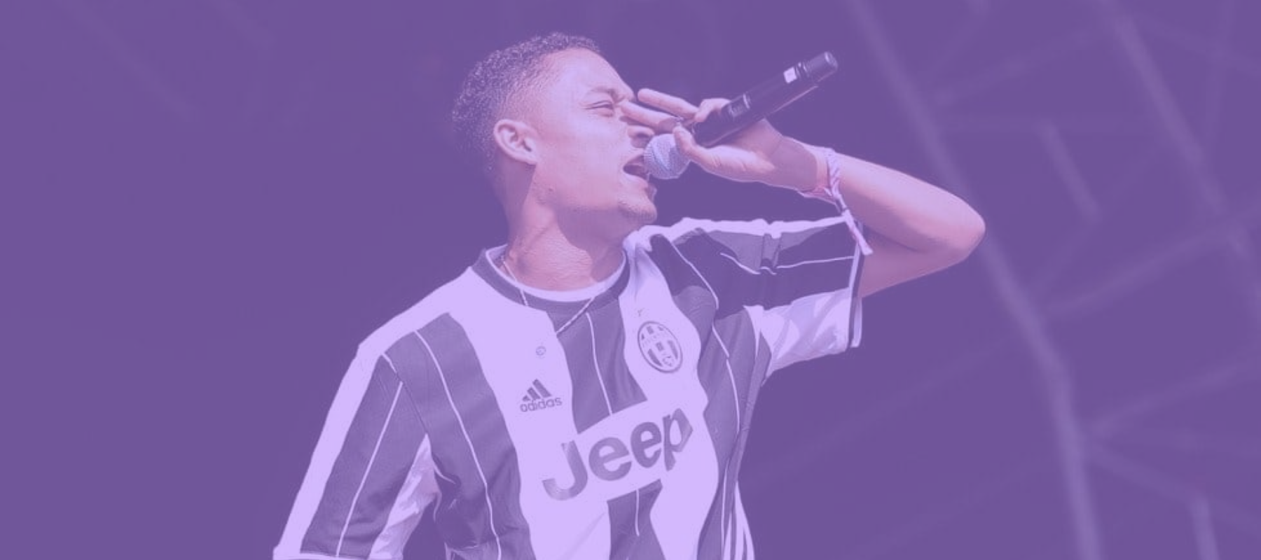 Loyle Carner swaps shirts for tickets