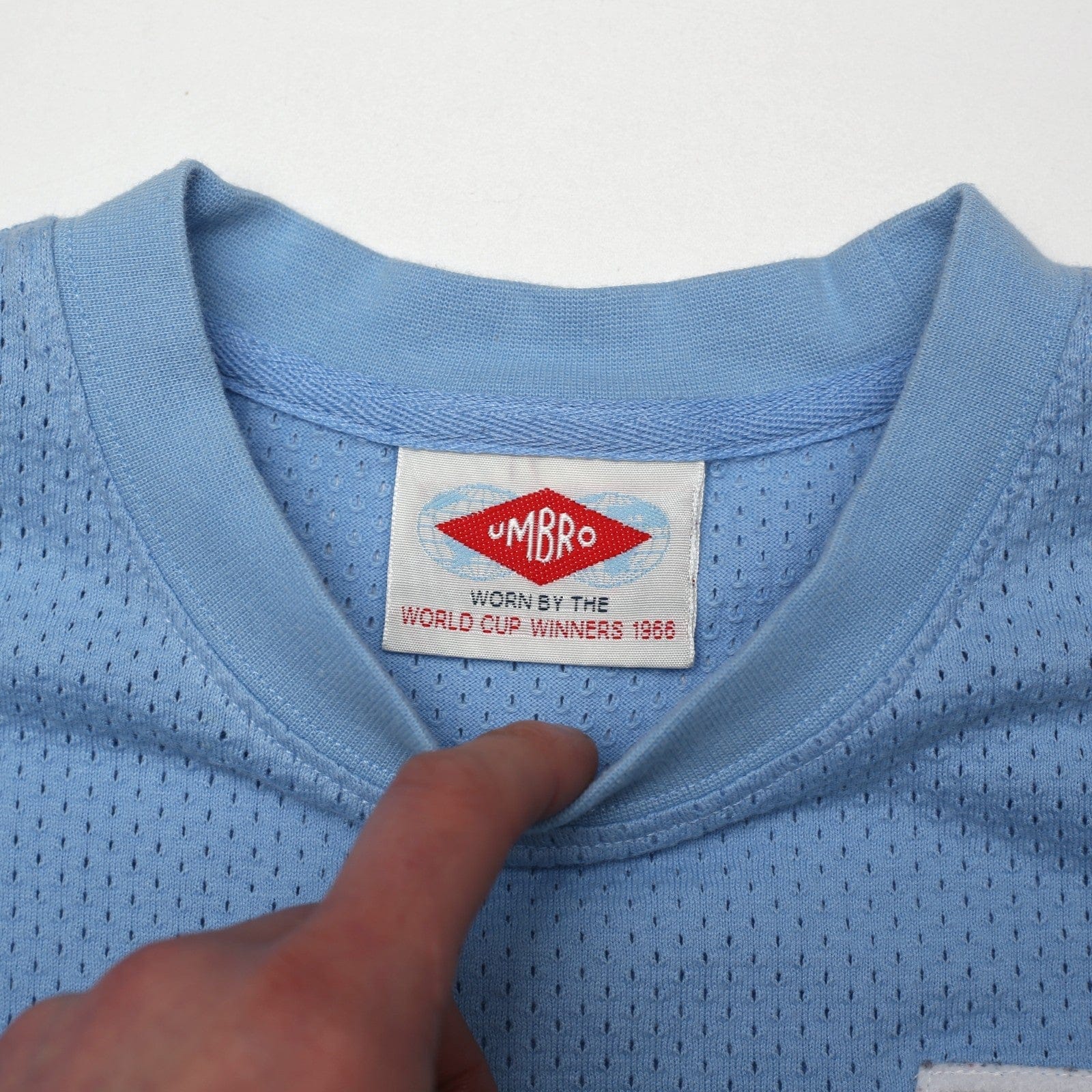 1970 Bobby Moore #6 England Retro Umbro Third Football Shirt (M/L)