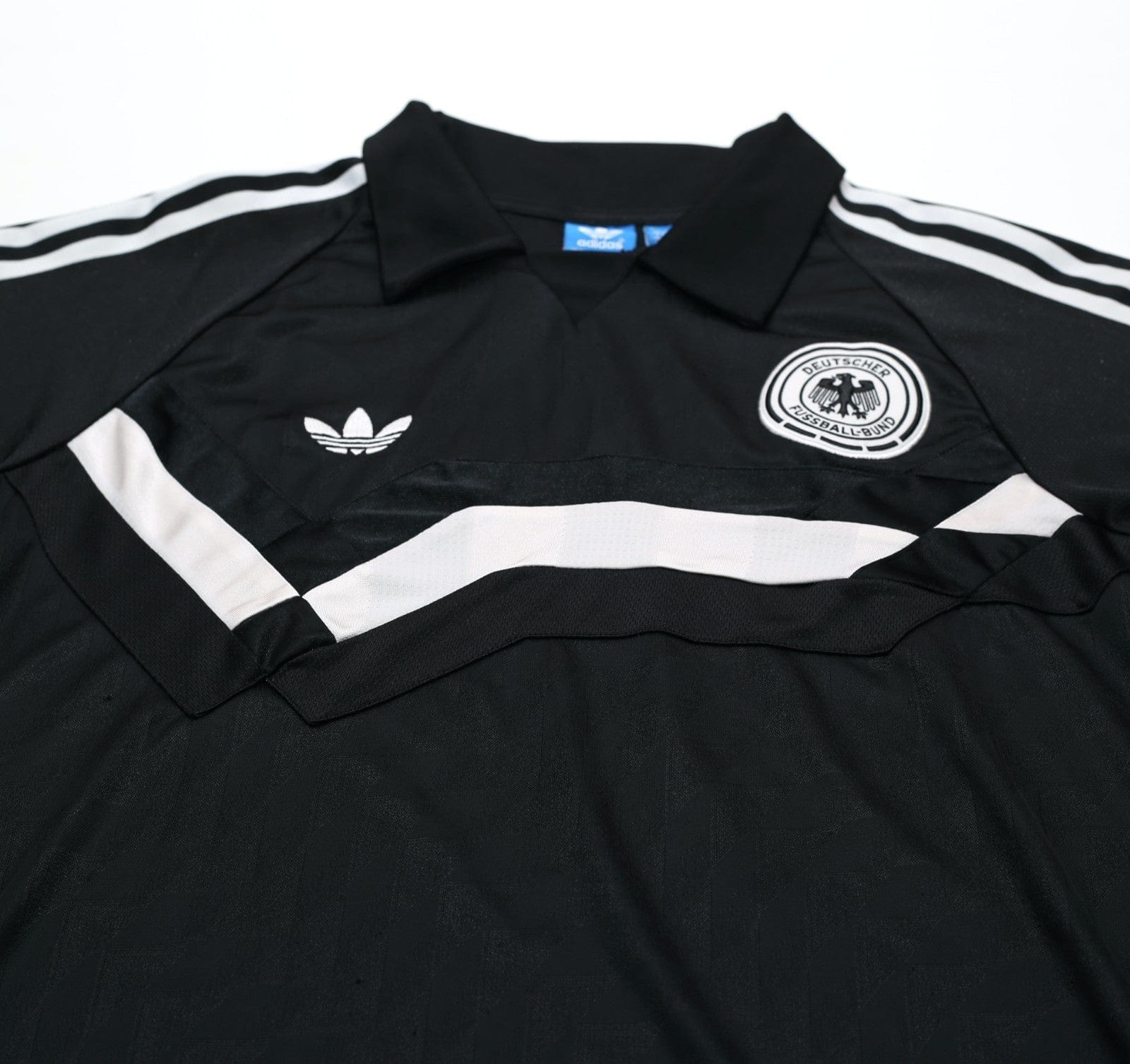 1988/91 WEST GERMANY Italia 90 Retro adidas Originals Football Shirt (M/L)
