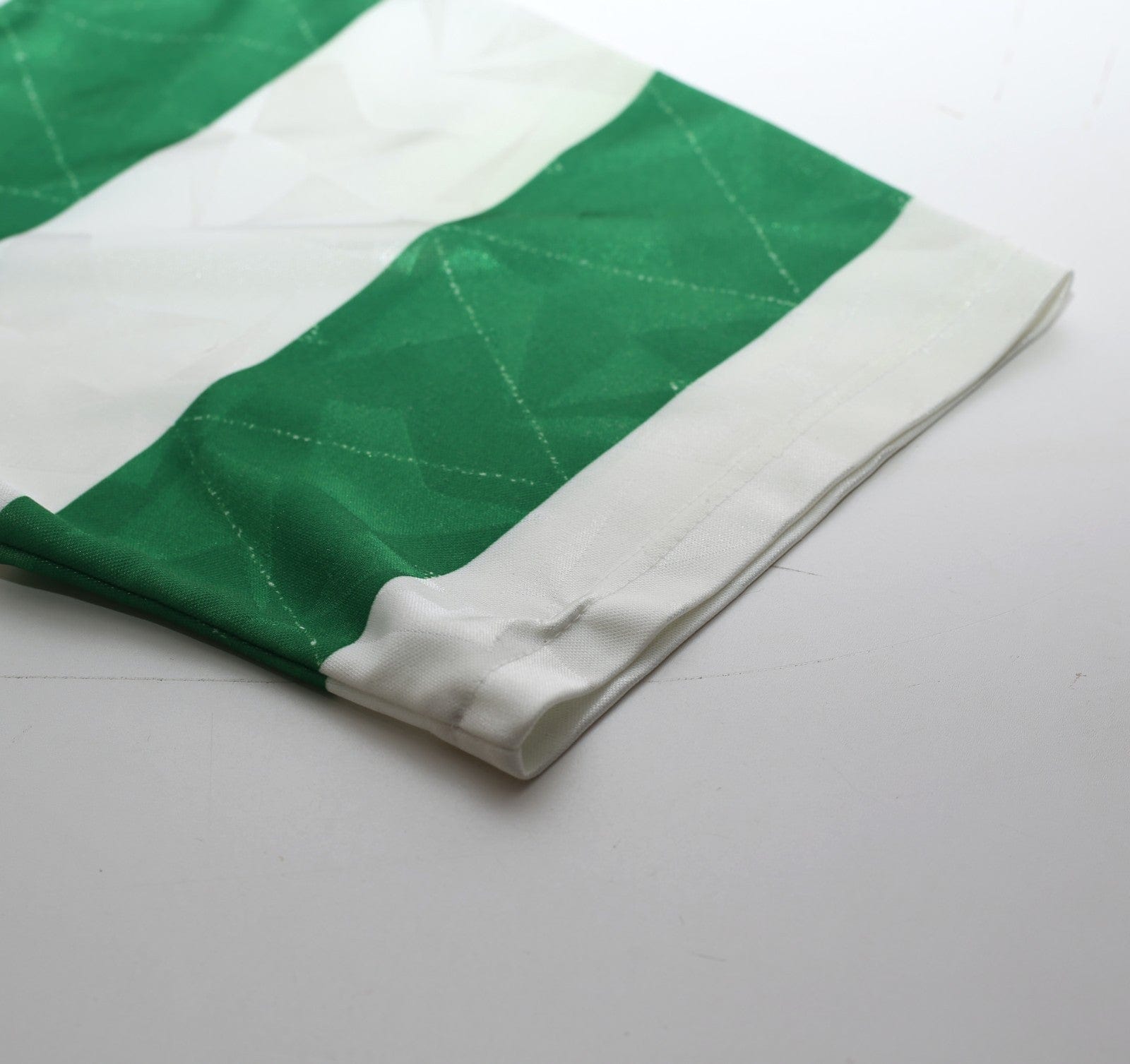 1989/91 CELTIC Vintage Umbro Home Football Shirt (M)