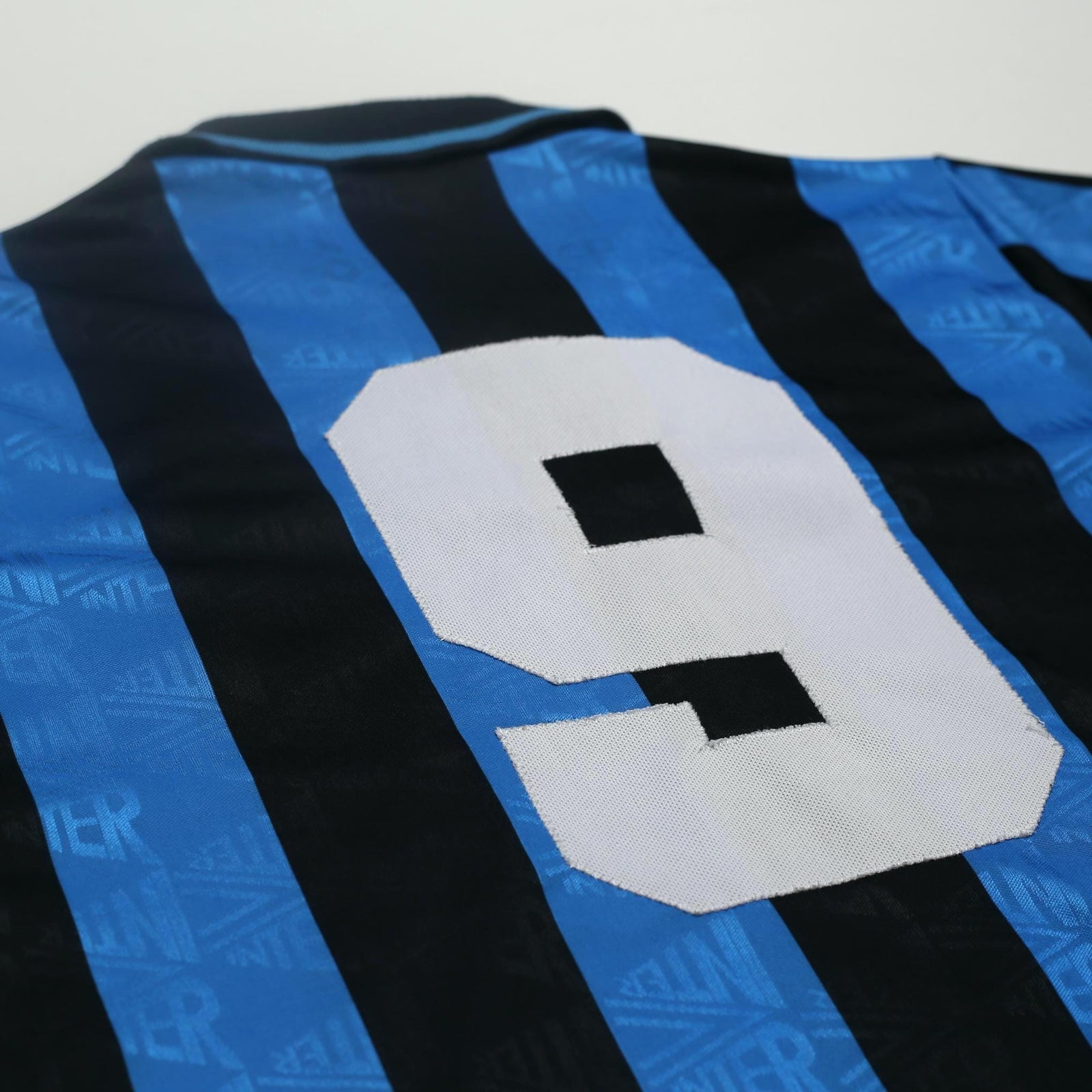 1990/91 #9 Inter Milan Vintage Umbro Home Football Shirt (S)