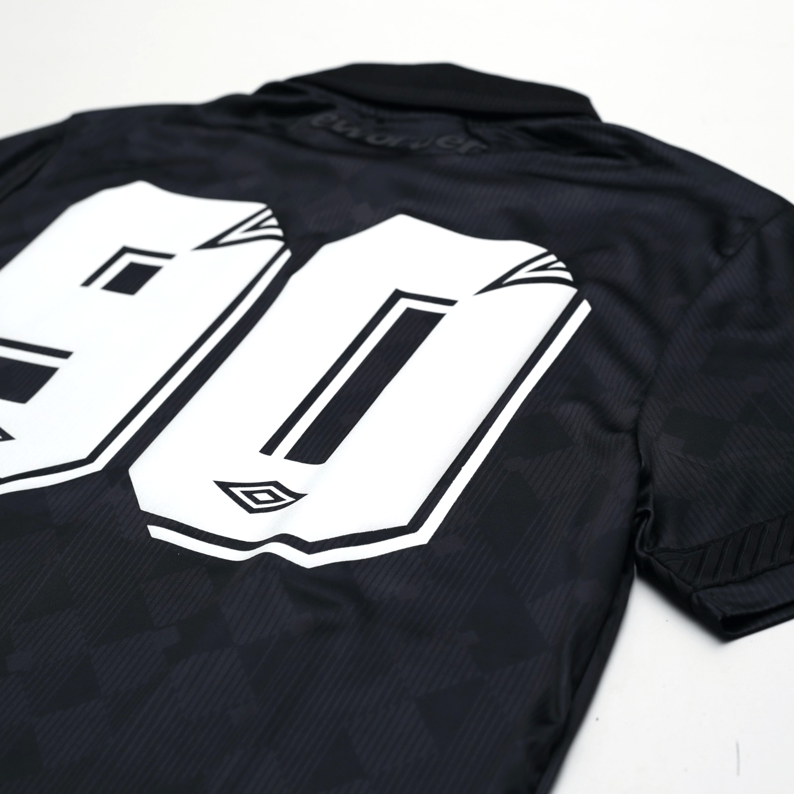 1990 New Order x Umbro Retro Blackout Football Shirt (S) Italia 90 England