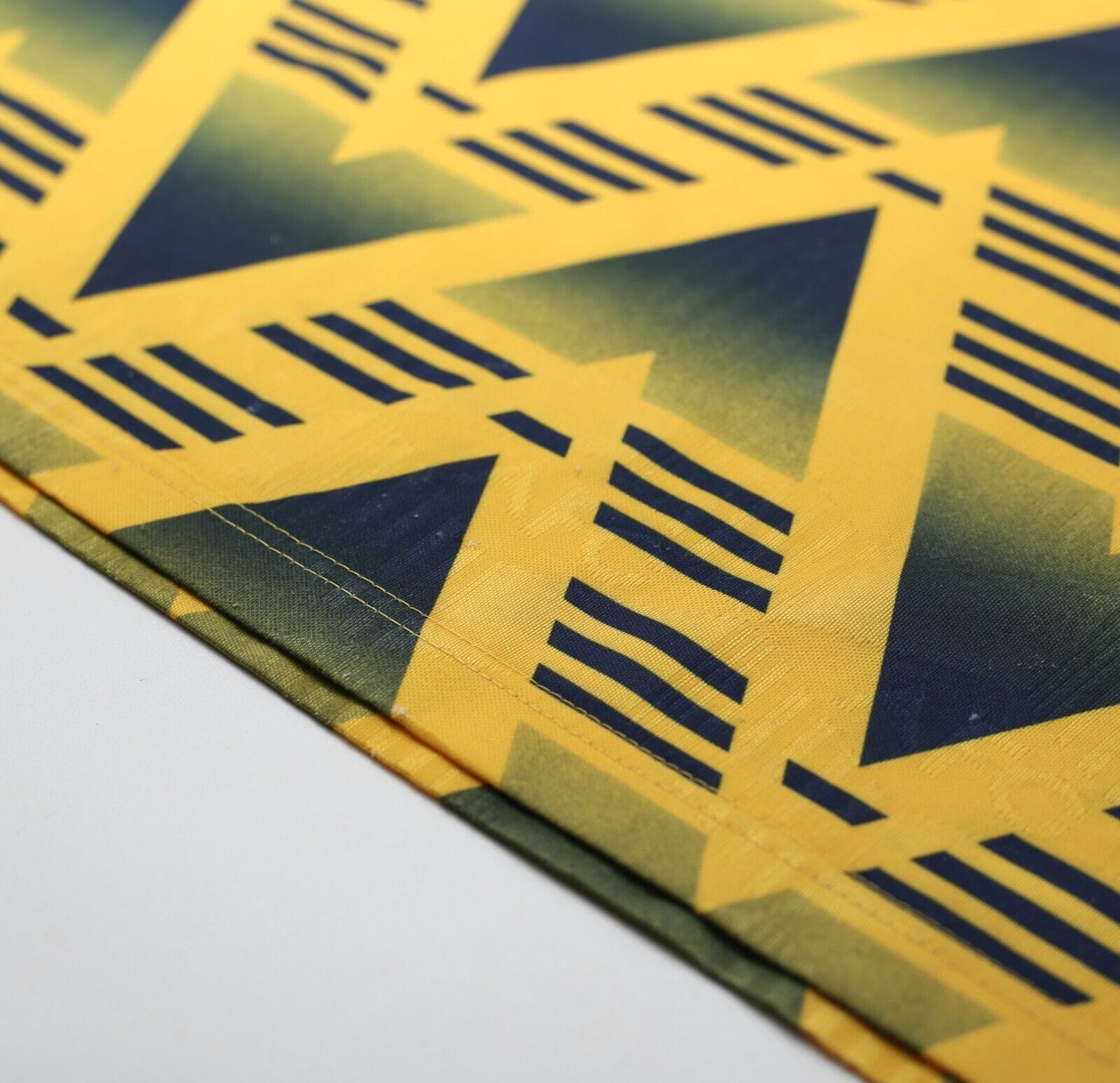 1991/93 ARSENAL Vintage adidas Bruised Banana Away Football Shirt (M)