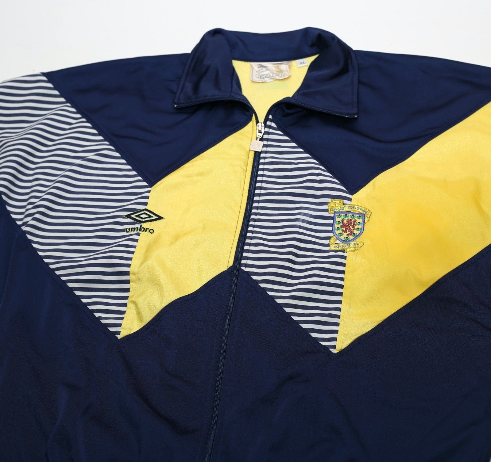 1991/93 SCOTLAND Vintage Umbro Football Track Top Jacket (XL)