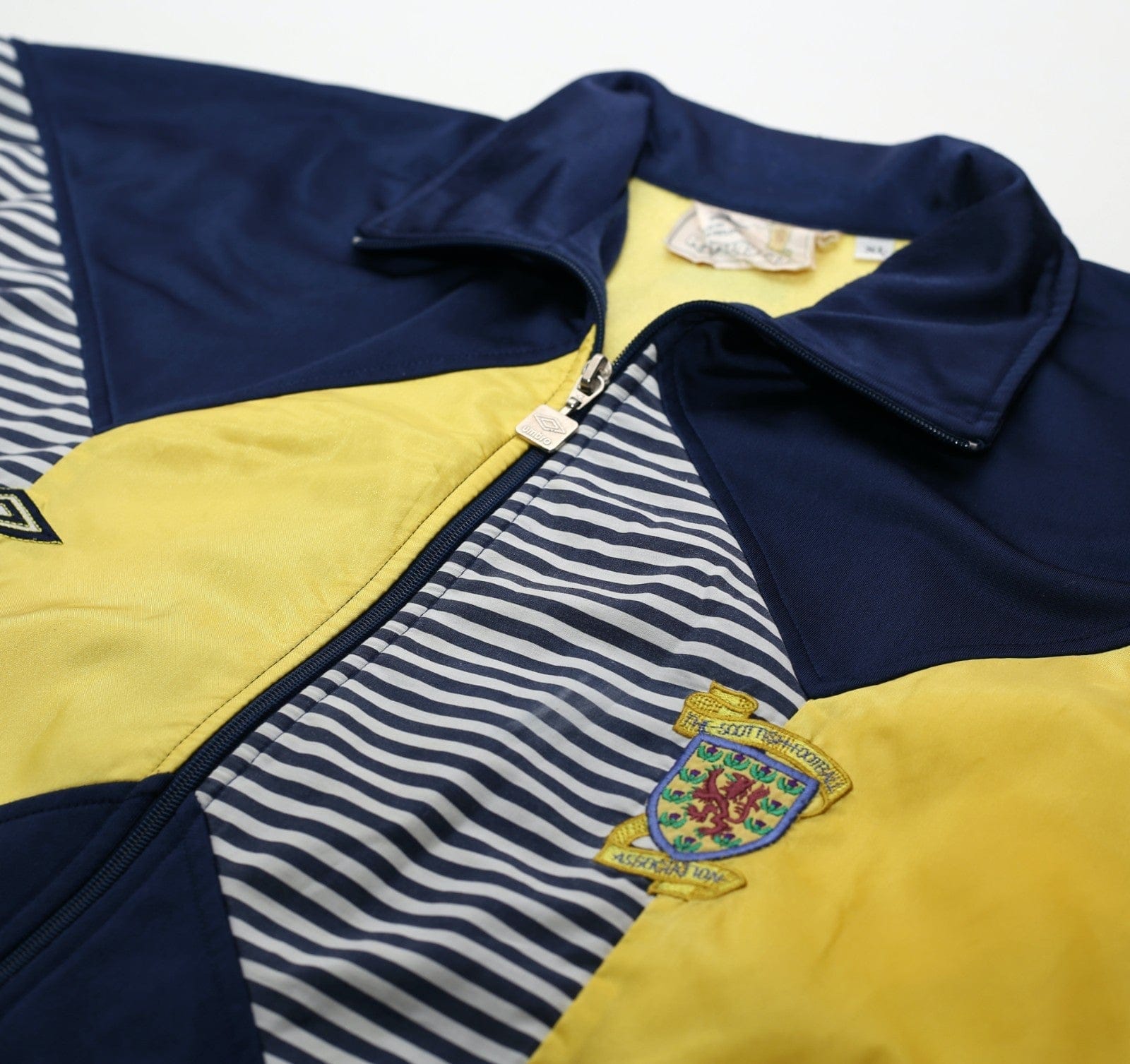 1991/93 SCOTLAND Vintage Umbro Football Track Top Jacket (XL)