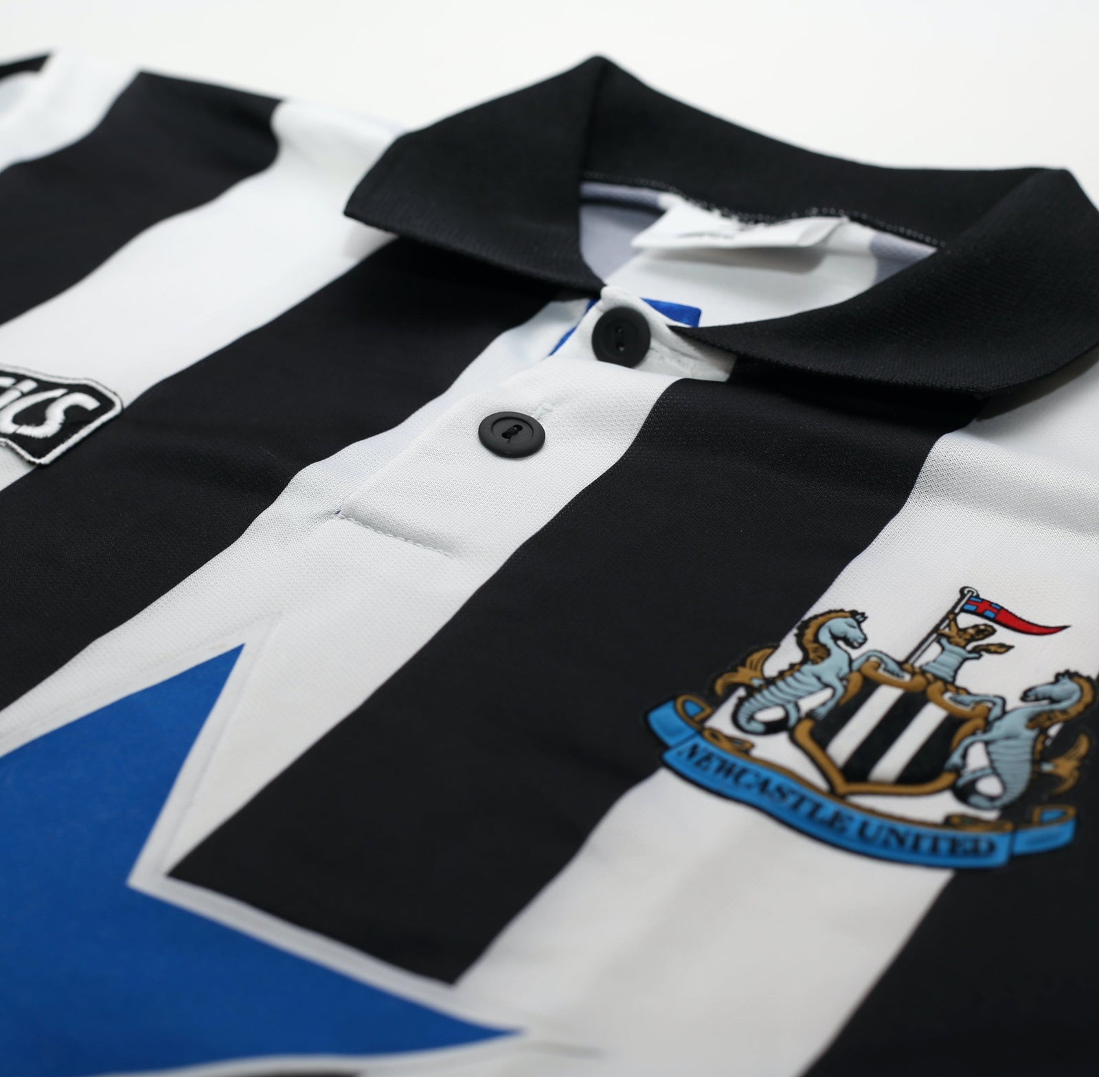 1993/95 COLE #9 Newcastle United Vintage Asics Football Shirt (L)