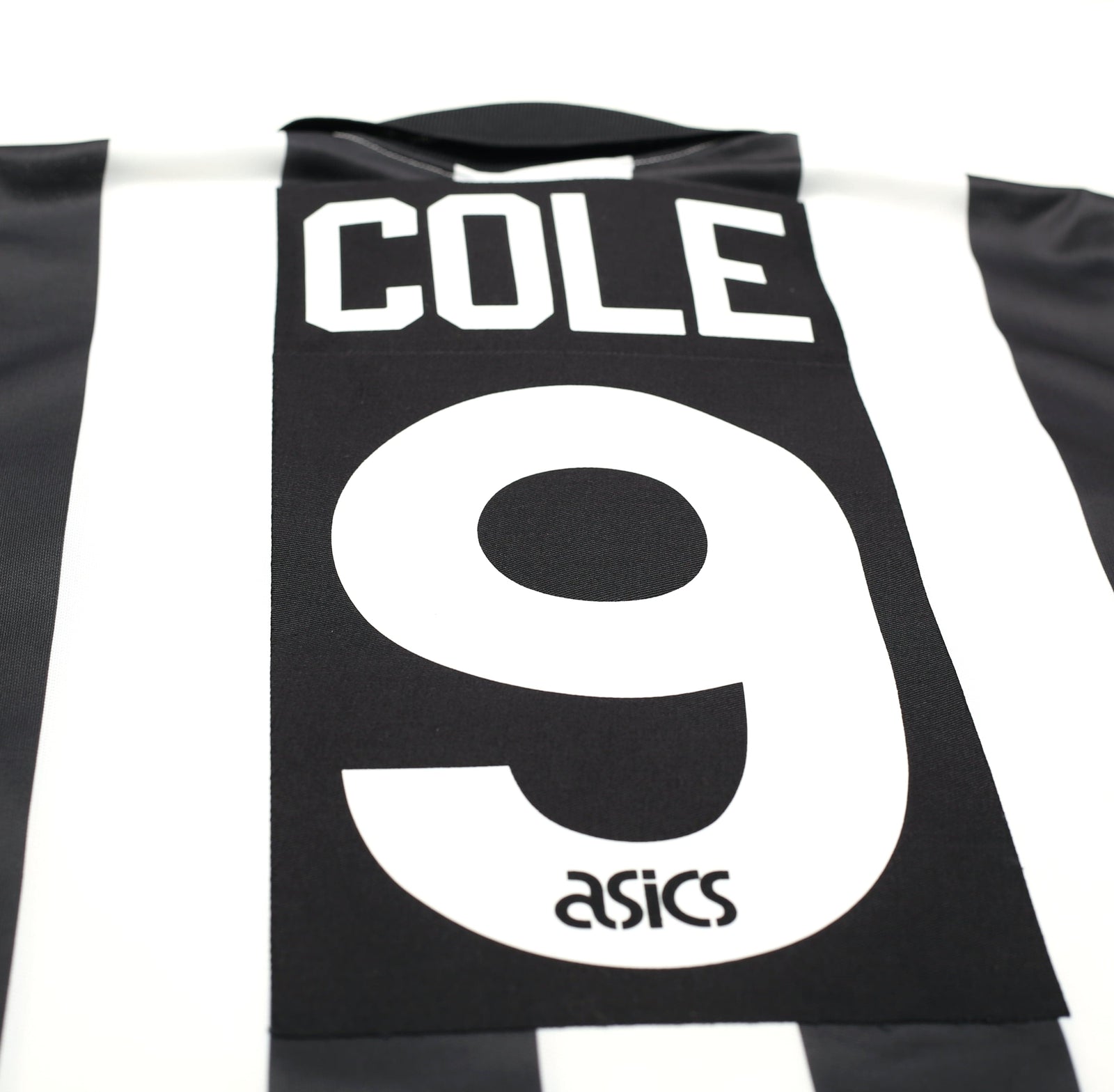 1993/95 COLE #9 Newcastle United Vintage Asics Football Shirt (L)