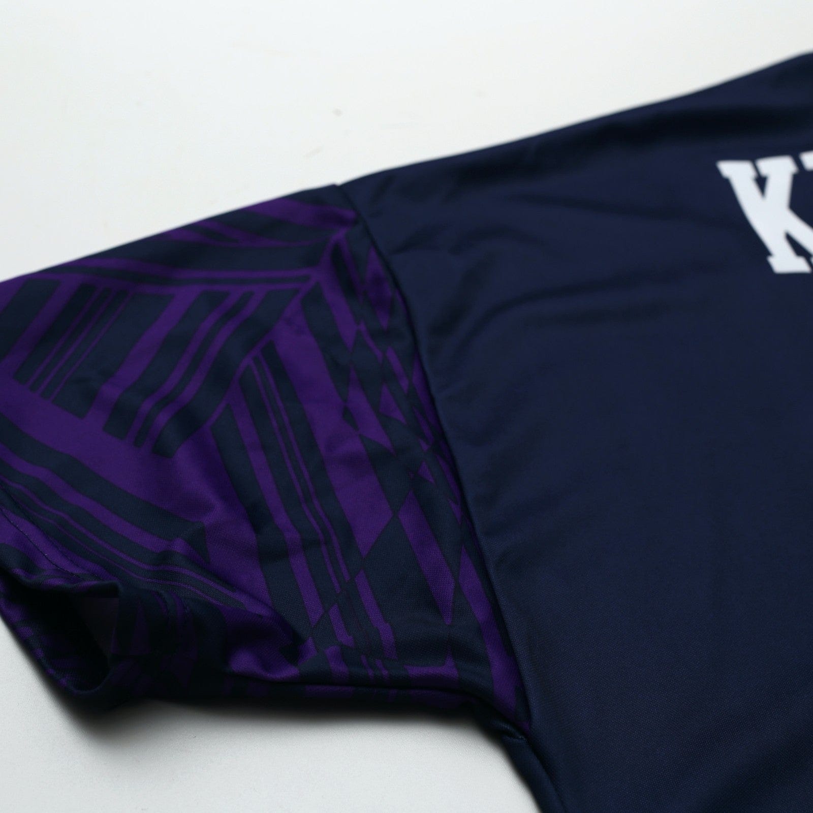 1994/95 Klinsmann #18 Tottenham Hotspur Vintage Umbro Away Football Shirt (L)