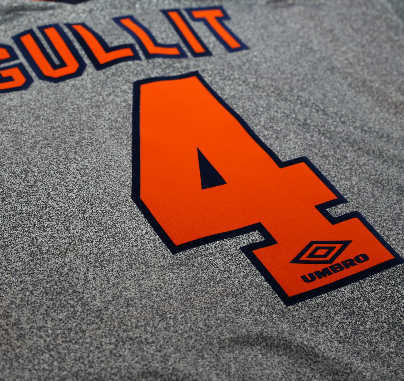 1994/96 GULLIT #4 Chelsea Vintage Umbro Away Football Shirt (L)