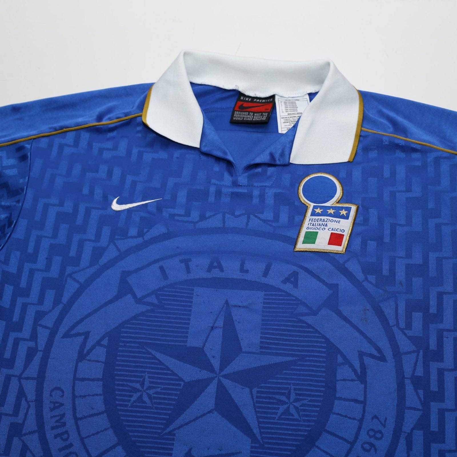 1994/96 Italy Vintage Nike Home Football Shirt (M) EURO 96 Qualifiers