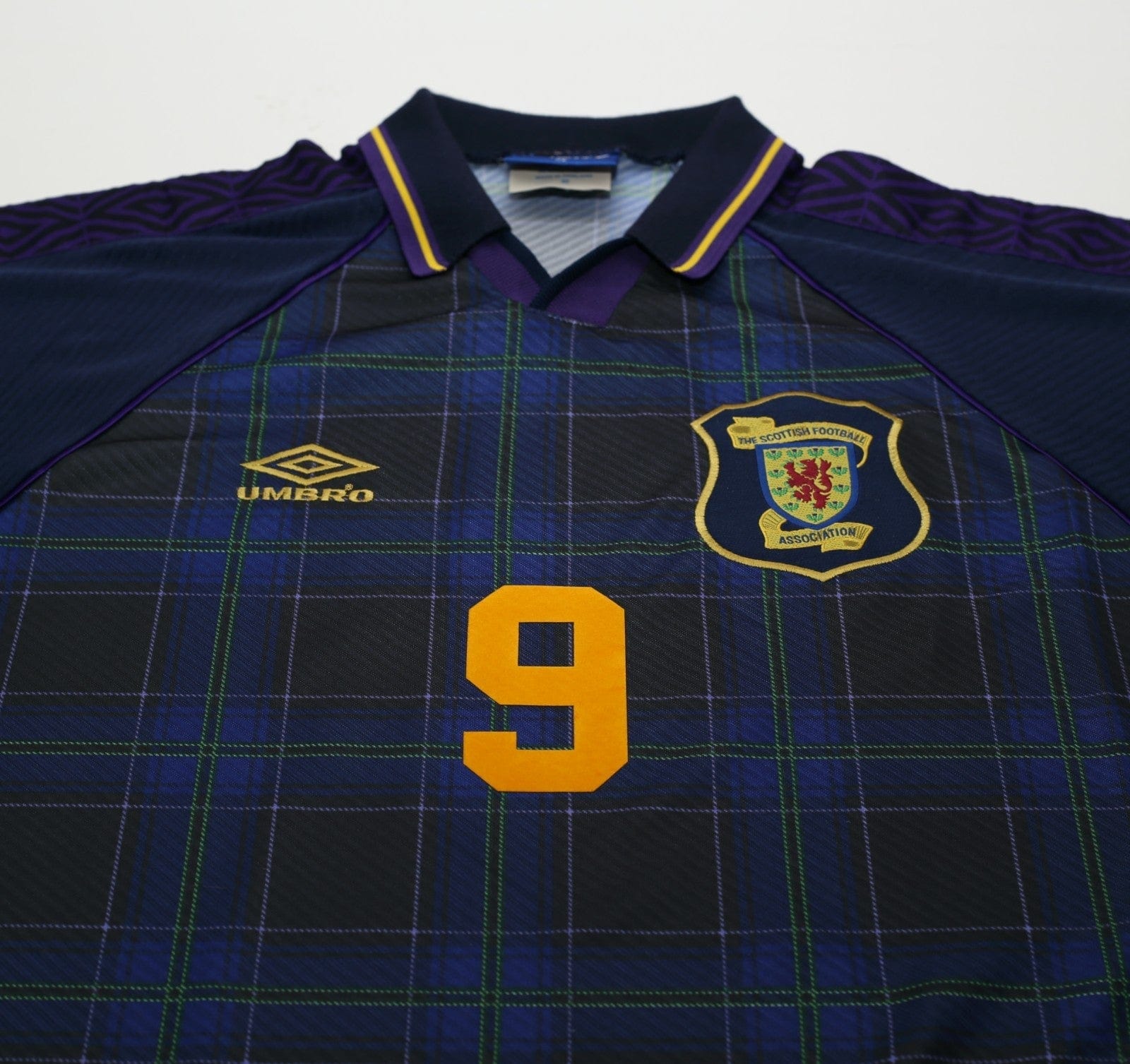 1994/96 McCOIST #9 Scotland Vintage Umbro Home Football Shirt (L/XL) Euro 96