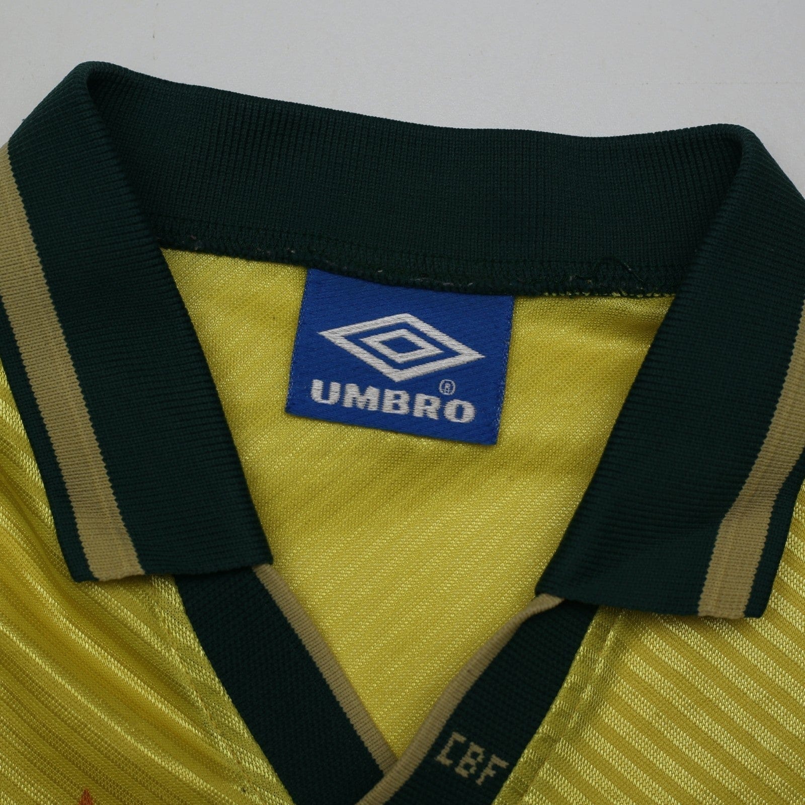 1994/97 Brazil Vintage Umbro Home Football Shirt (M) USA 94 World Cup