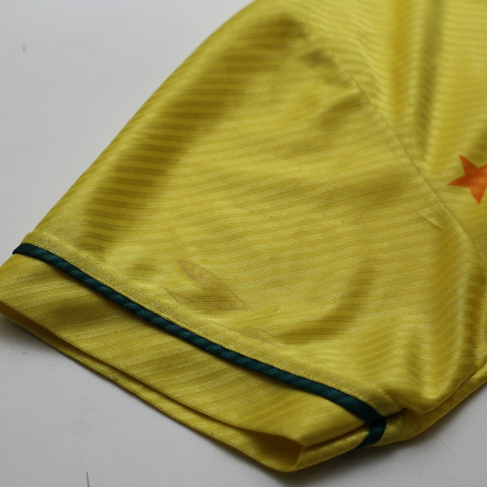 1994/97 Brazil Vintage Umbro Home Football Shirt (M) USA 94 World Cup