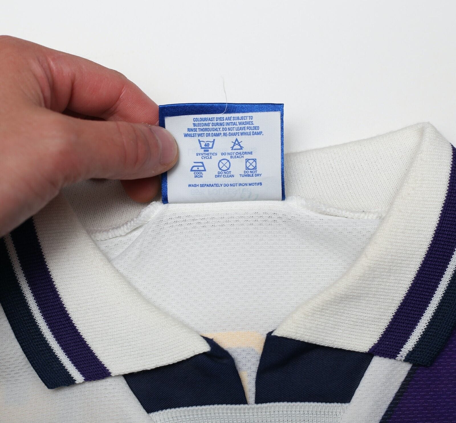 1995/96 McCOIST #9 Scotland Vintage Umbro Away Football Shirt (L) Euro 96