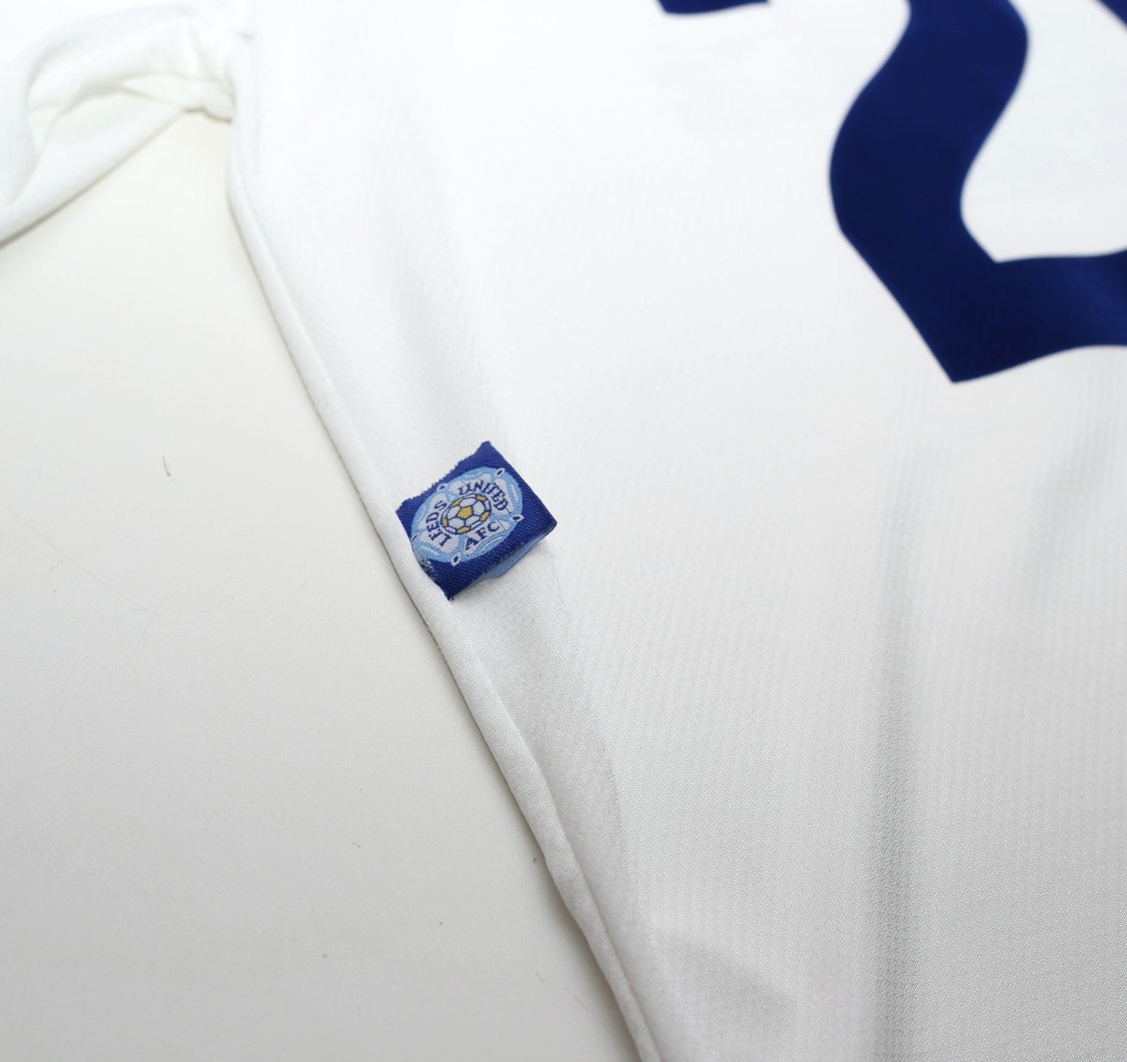 1995/96 YEBOAH #21 Leeds United Vintage ASICS Home Football Shirt (L)