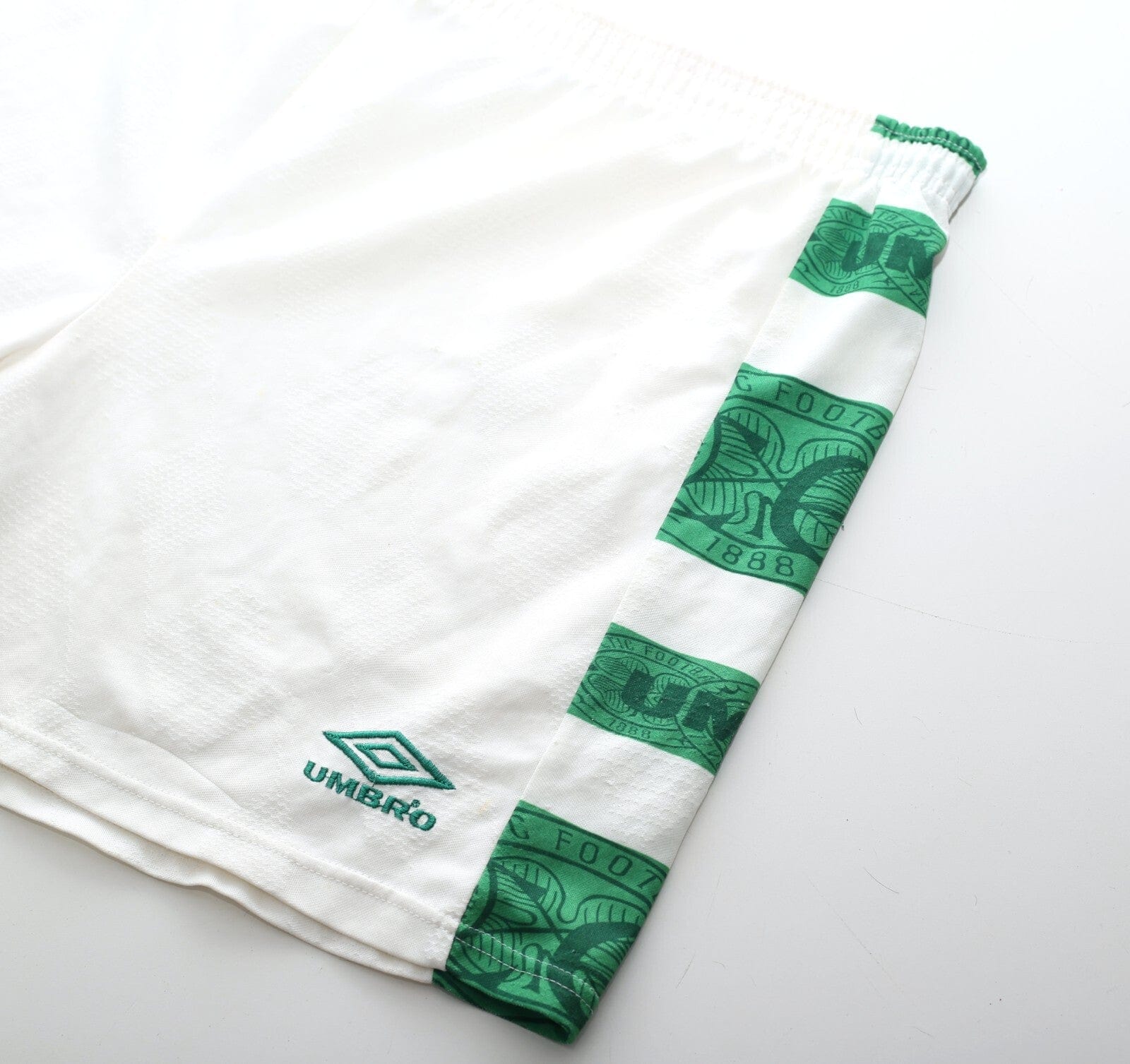 1995/97 CELTIC Vintage Umbro Home Football Shorts 40" XXL