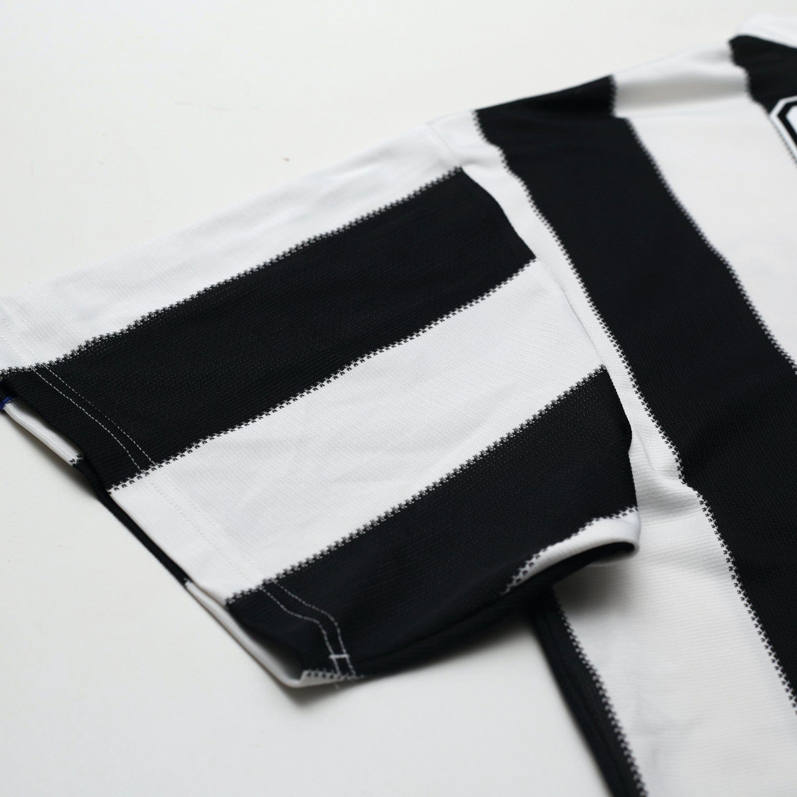 1995/97 Ginola #14 Newcastle United Retro adidas Football Shirt (XL)