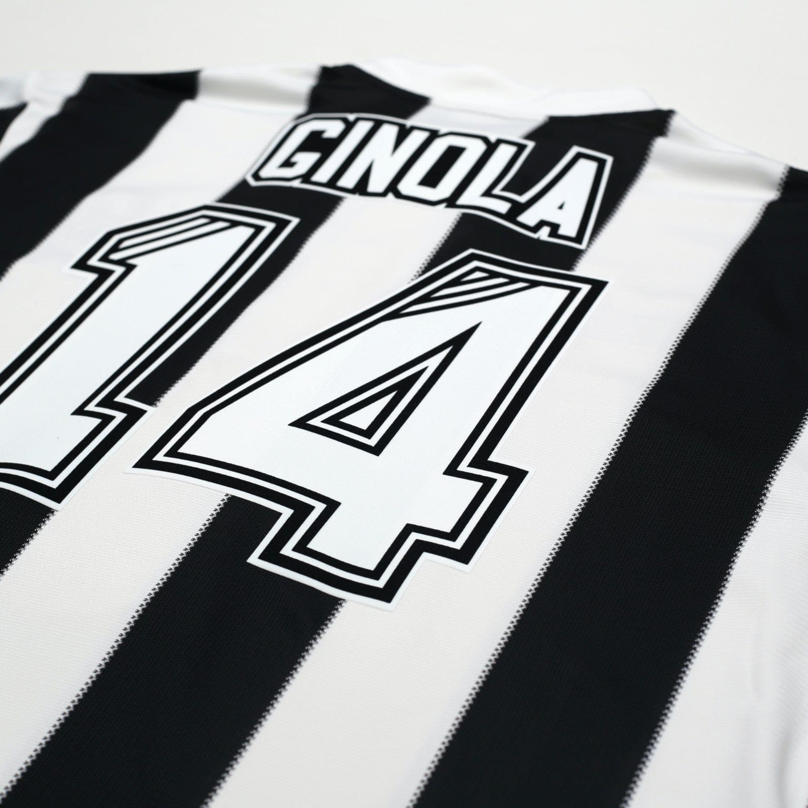 1995/97 Ginola #14 Newcastle United Retro adidas Football Shirt (XL)