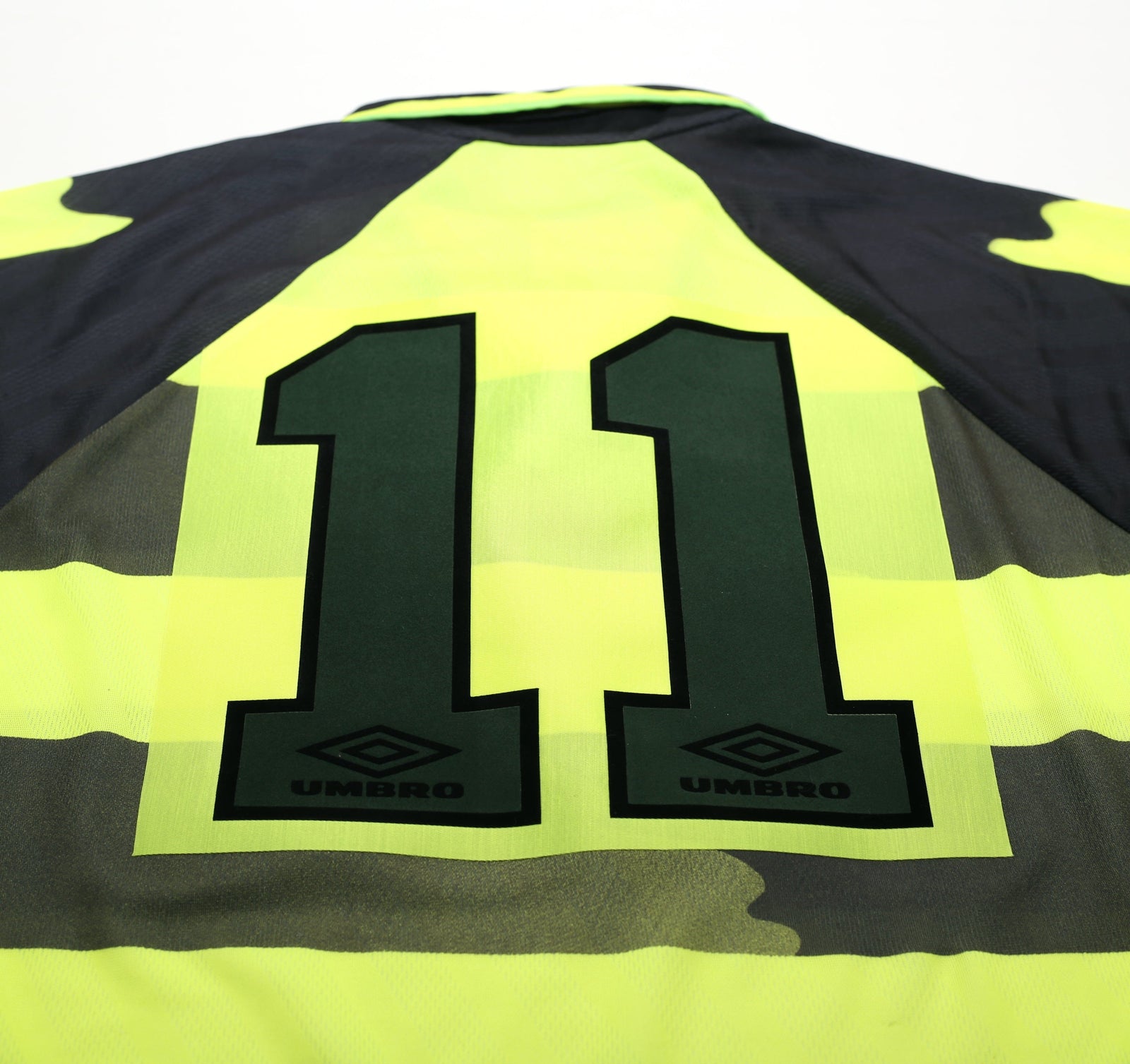 1996/97 CADETTE #11 Celtic Vintage Umbro Away Football Shirt (L)