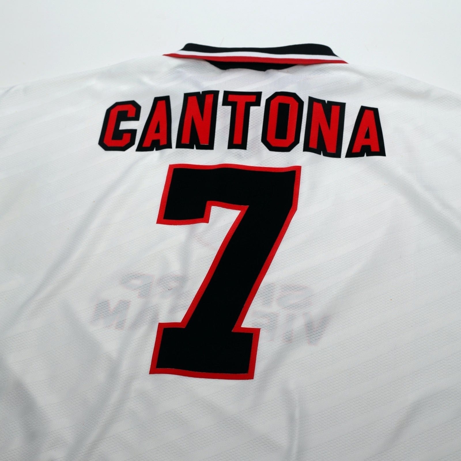 1996/97 Cantona #7 Manchester United Vintage Umbro Away Football Shirt (XL)