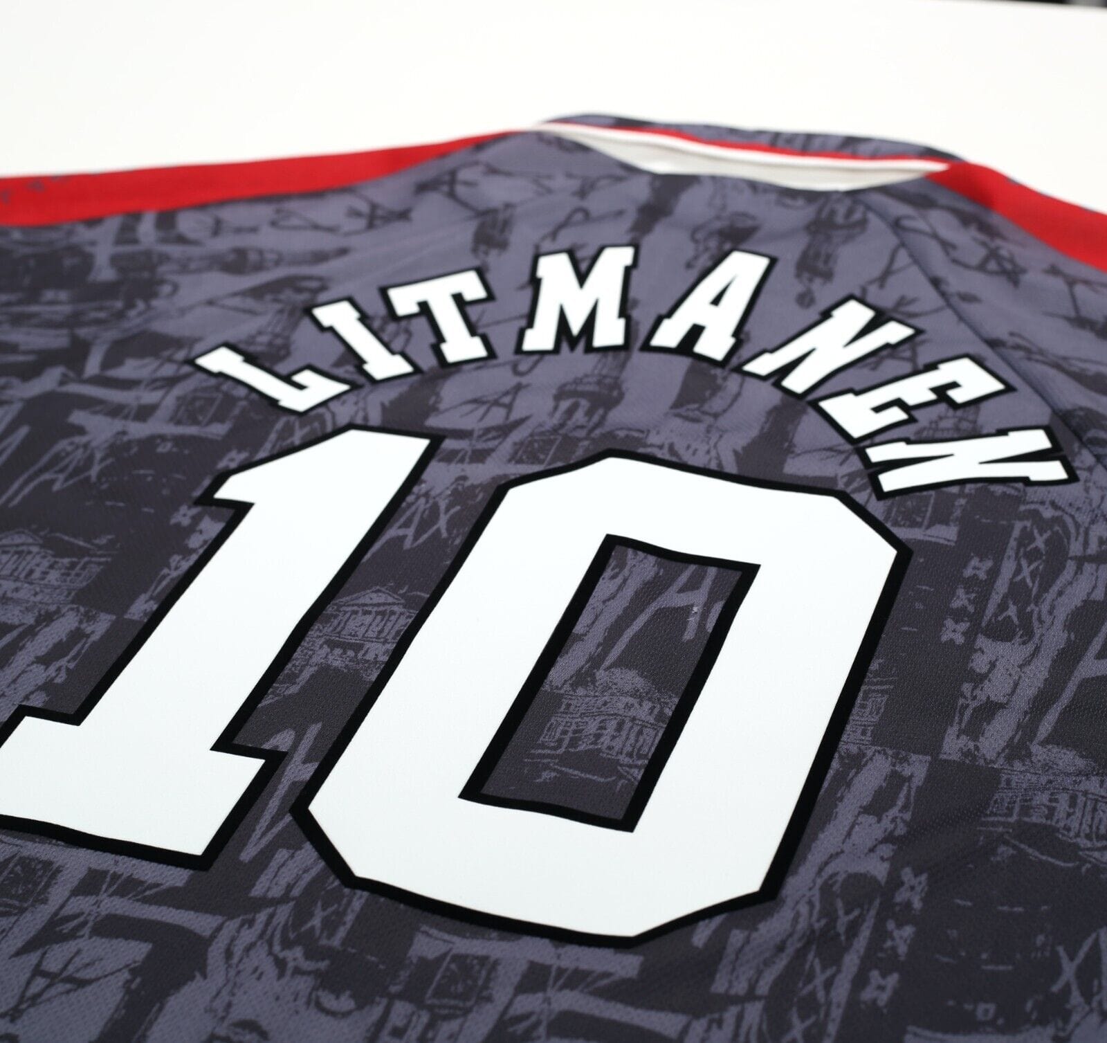 1996/97 LITMANEN #10 Ajax Vintage Umbro Away Football Shirt Jersey (L/XL)