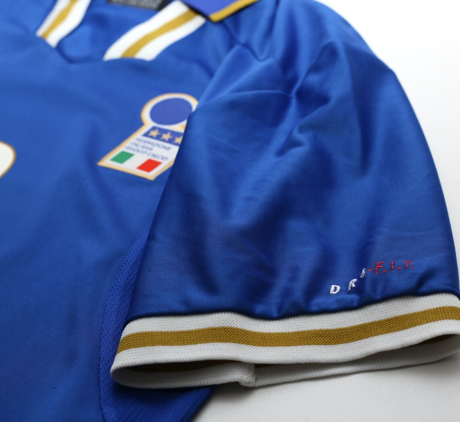 1996/97 MALDINI #3 Italy Vintage Nike Home Football Shirt (M) EURO 96