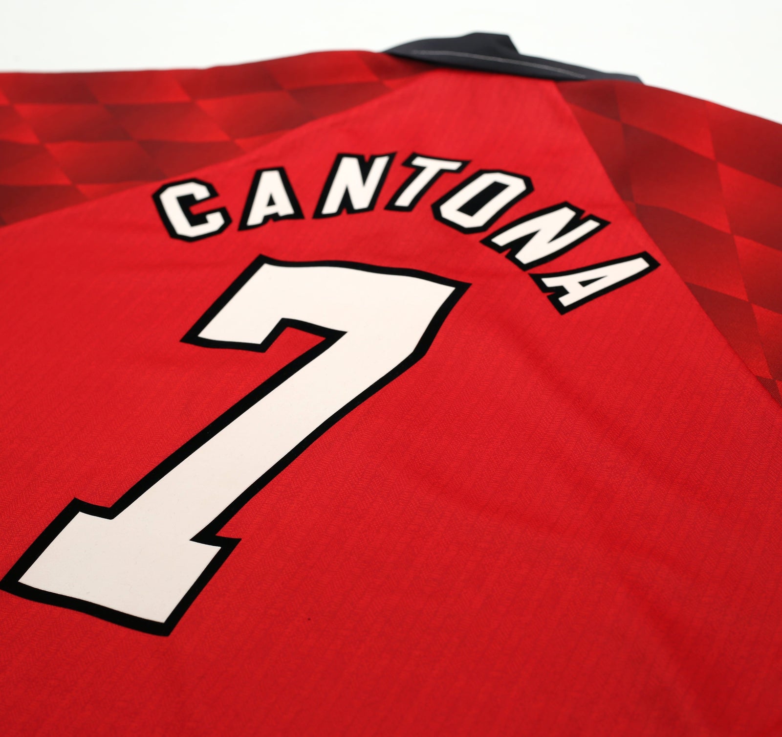 1996/98 Cantona #7 Manchester United Vintage Umbro Home Football Shirt (XL)