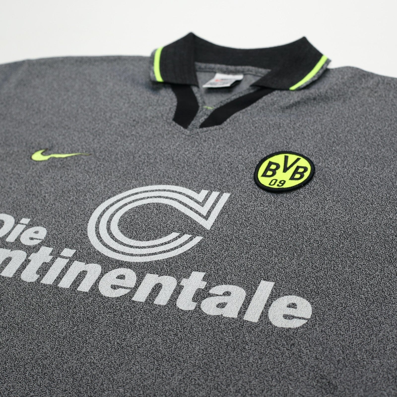 1997/98 Borussia Dortmund Vintage Nike Away Football Shirt (L)