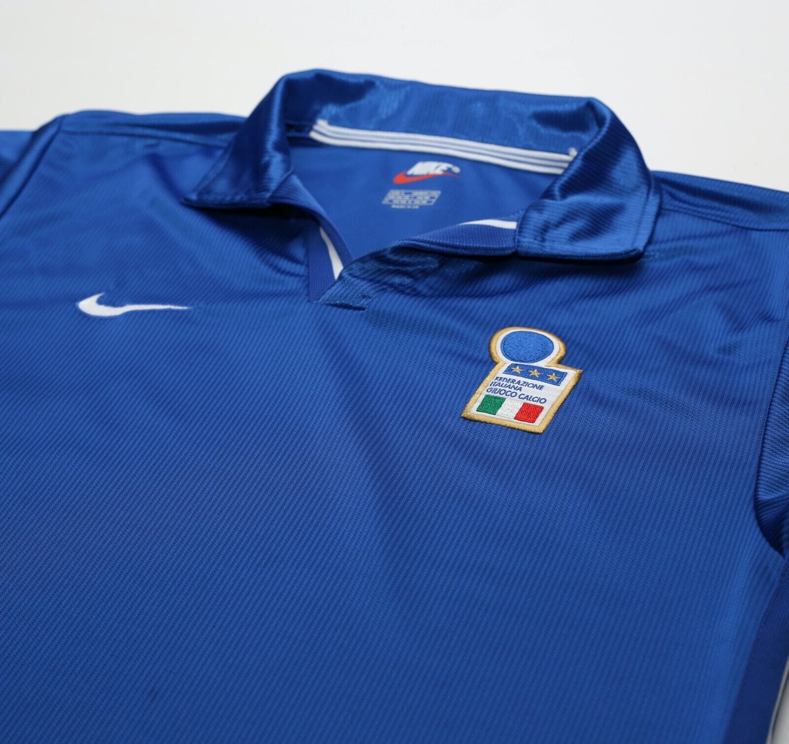 1997/98 ITALY Vintage Nike Home Football Shirt JERSEY (S) World Cup 98