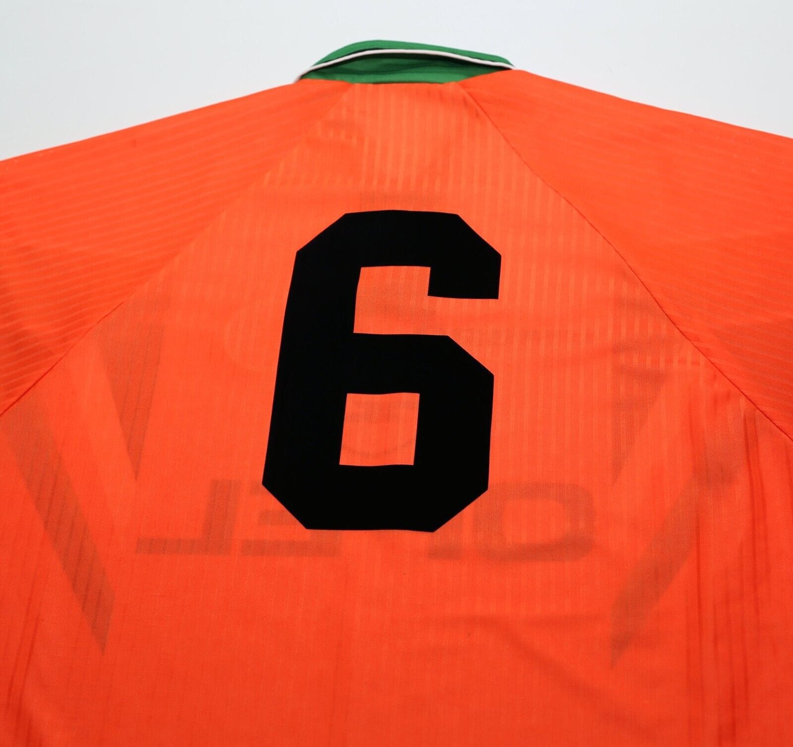 1997/98 KEANE #6 Ireland Vintage Umbro Away Football Shirt (L)