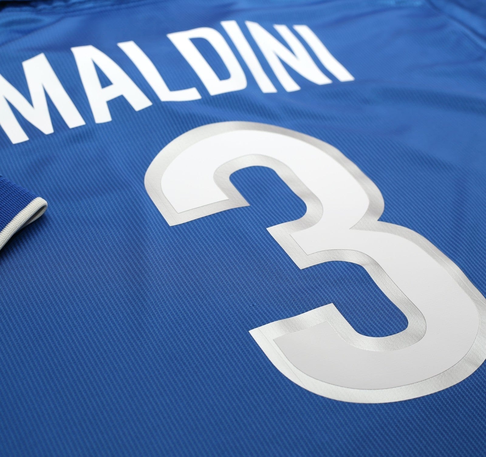 1997/98 MALDINI #3 Italy Vintage Nike Home Football Shirt (XL) World Cup 98