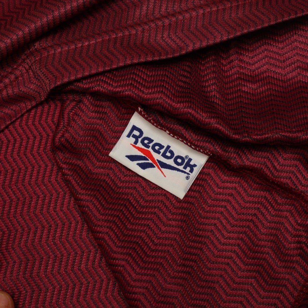 1997/98 Milosevic #9 Aston Villa Vintage Reebok Home Football Shirt (XL)