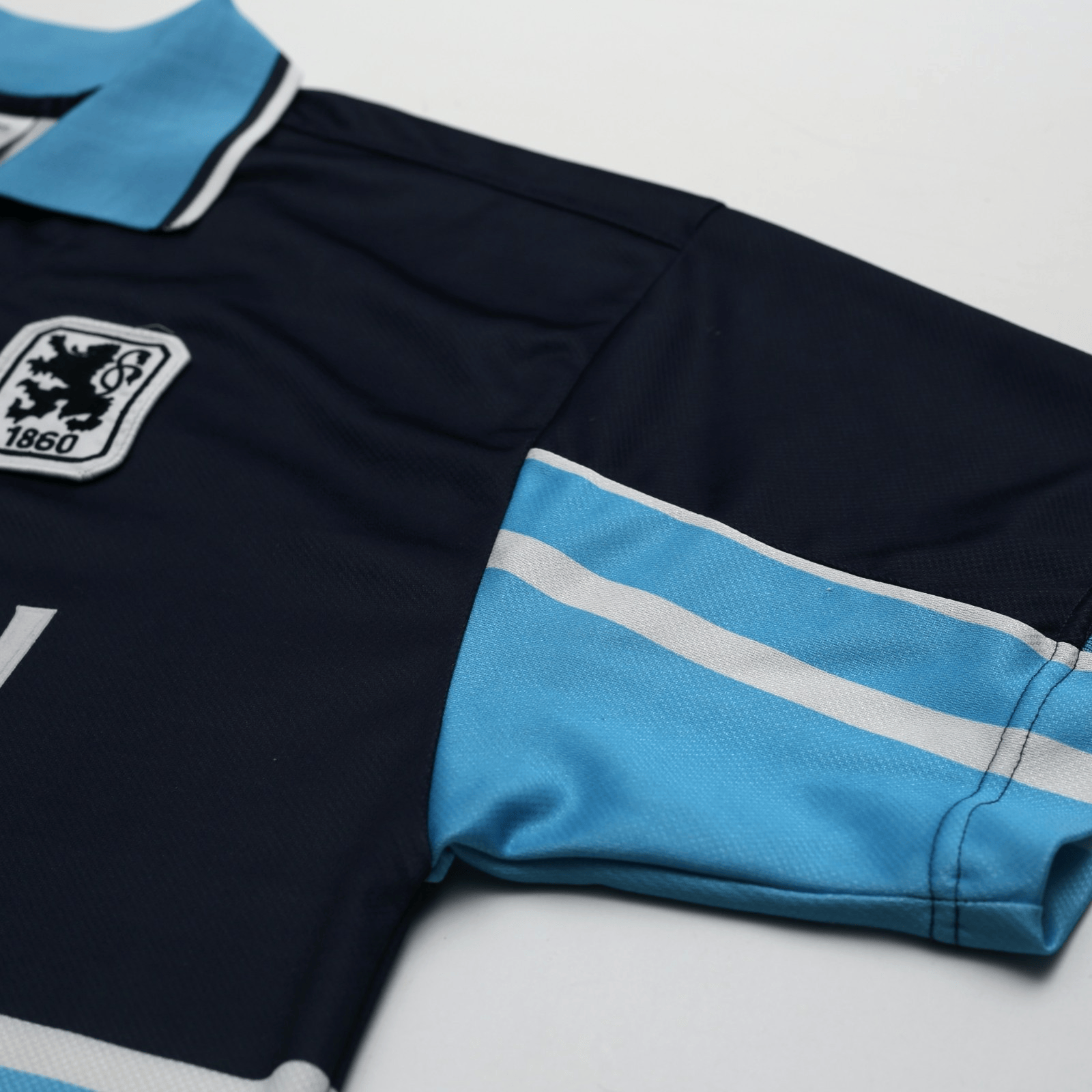 1997/99 1860 Munich Vintage Nike Away Football Shirt (M/L)