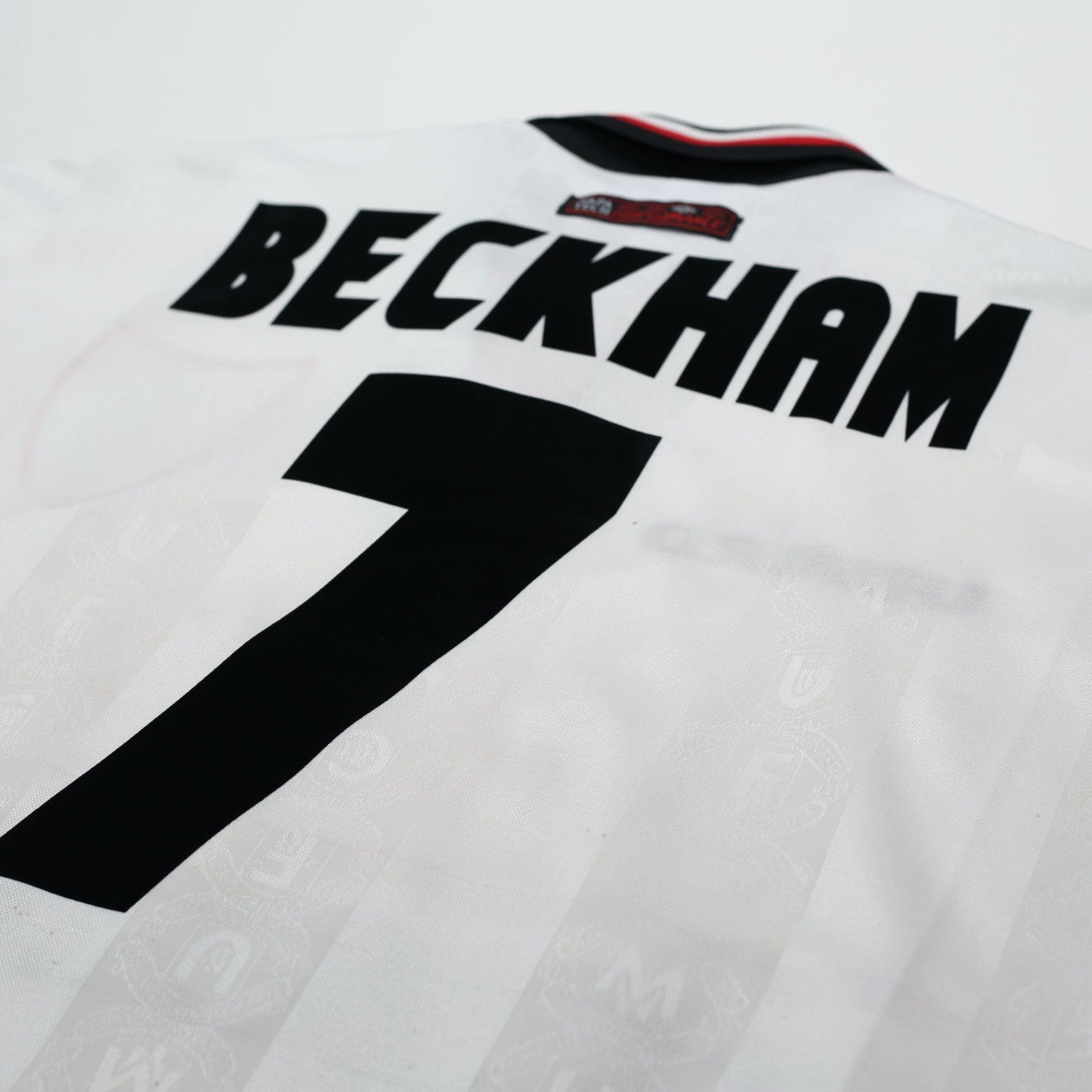 1997/99 Beckham #7 Manchester United Vintage Umbro Away Football Shirt (L)