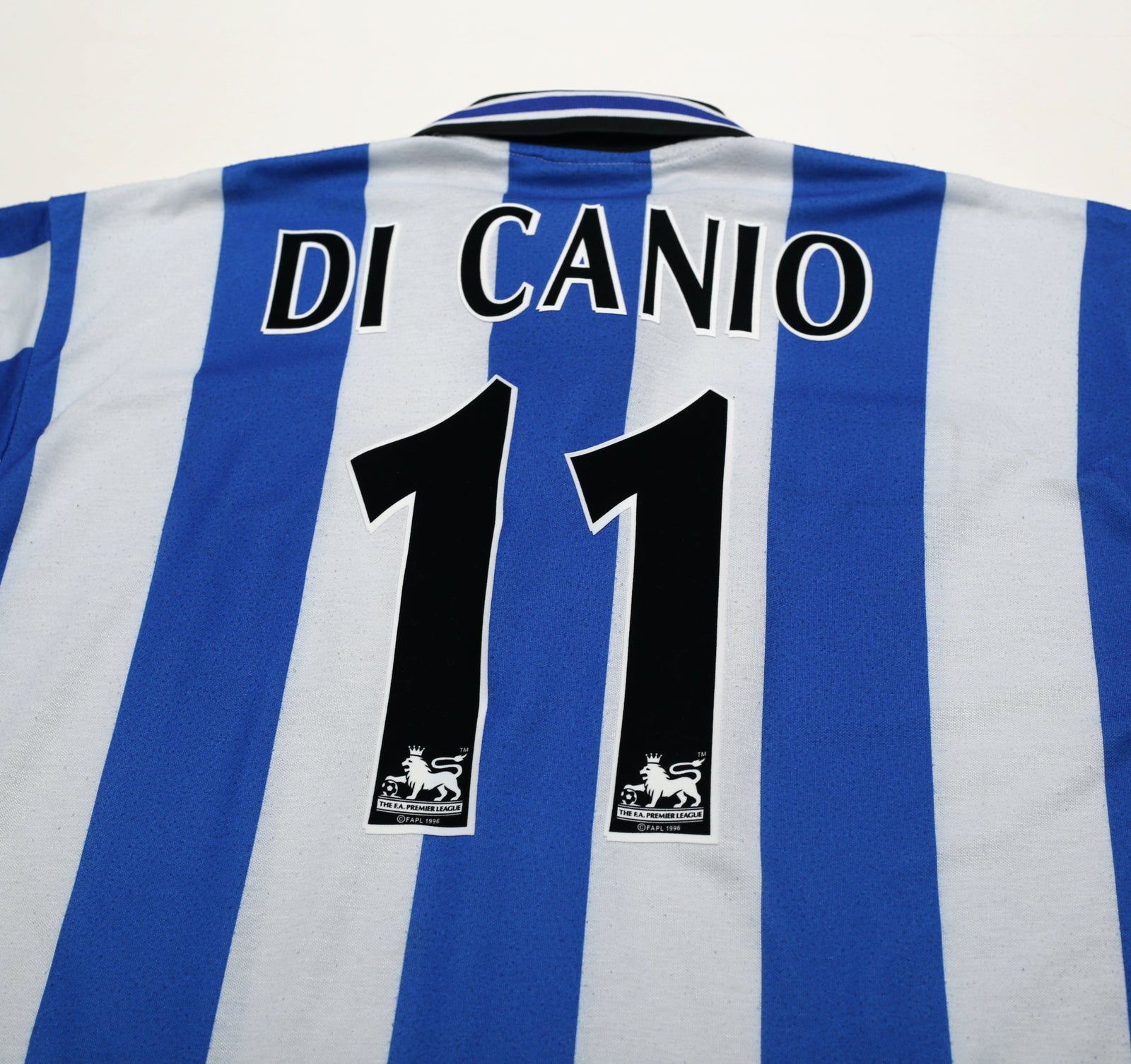 1997/99 DI CANIO #11 Sheffield Wednesday Vintage Home Football Shirt (L)