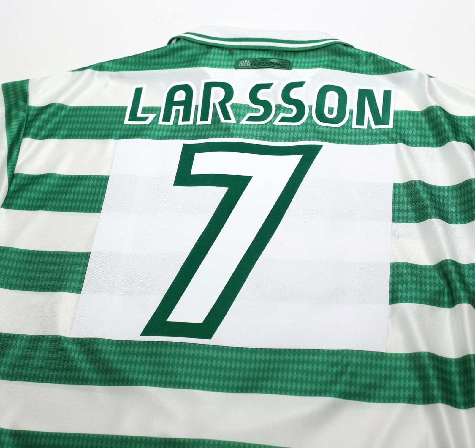 1997/99 LARSSON #7 Celtic Vintage Umbro Home Football Shirt (L)