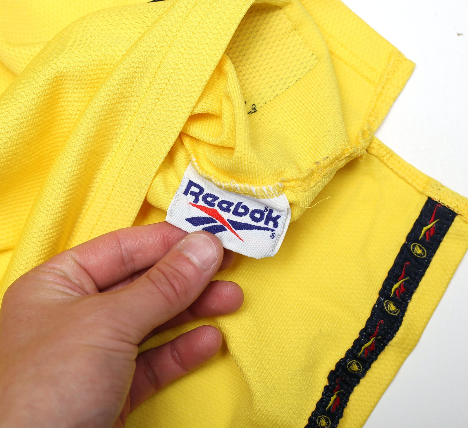 1997/99 OWEN #18 Liverpool Reebok Away Nike Football Shirt (M)