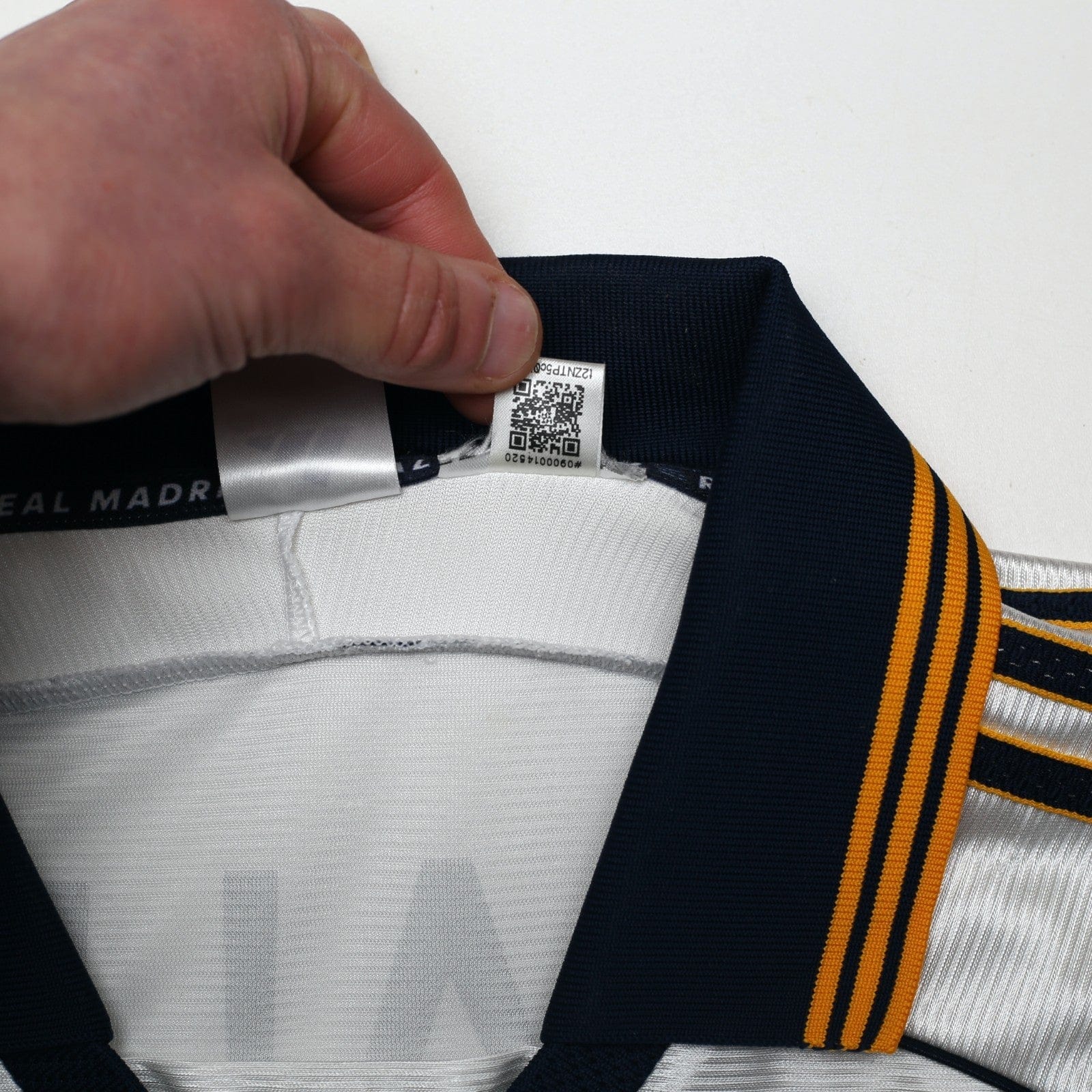 1998/00 Raul #7 Real Madrid Vintage Retro adidas Home Football Shirt (M)