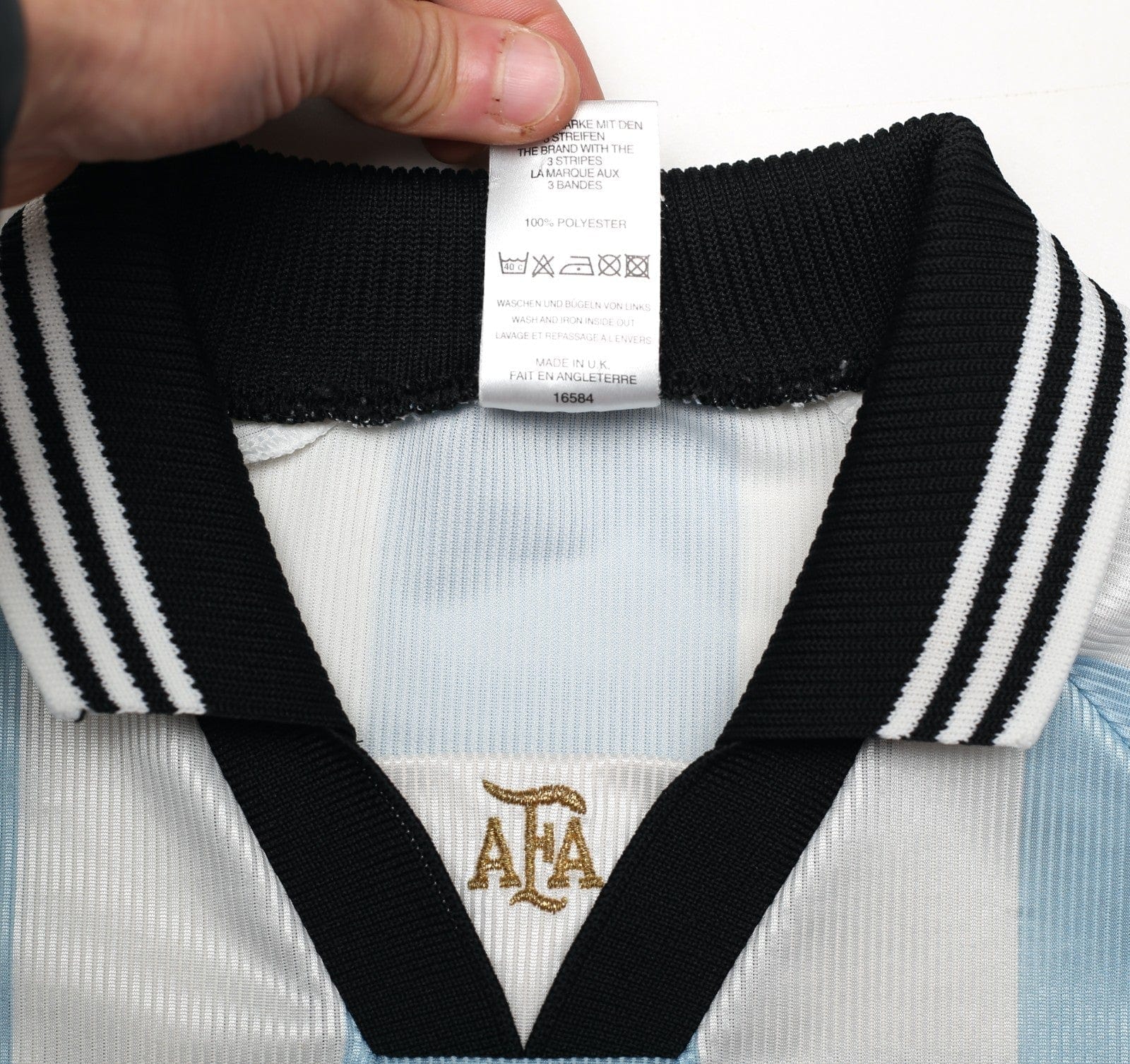 1998/99 BATISTUTA #9 Argentina Vintage adidas Home Football Shirt (M) WC 98