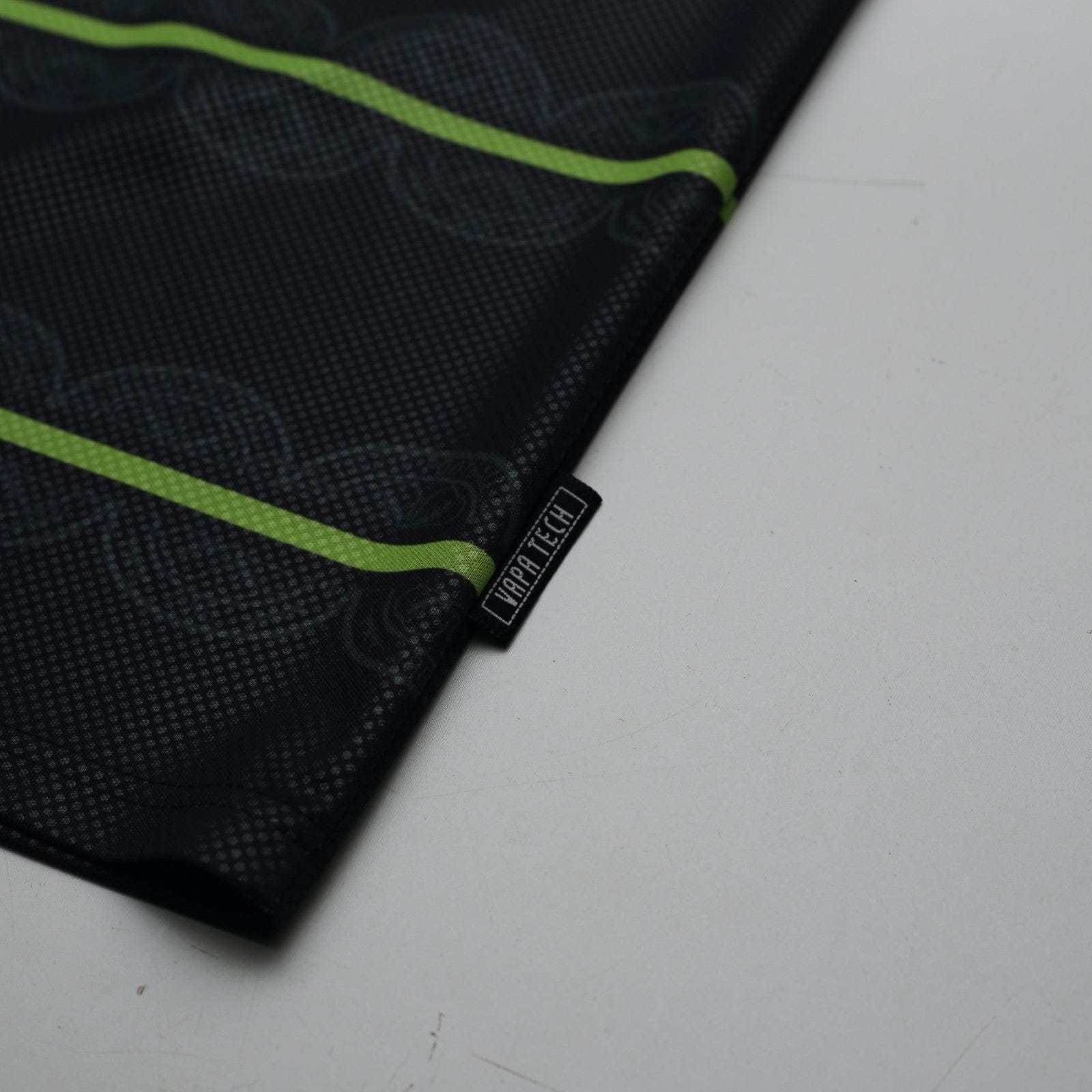 1998/99 Larsson #7 Celtic Vintage Umbro Away Football Shirt (L)