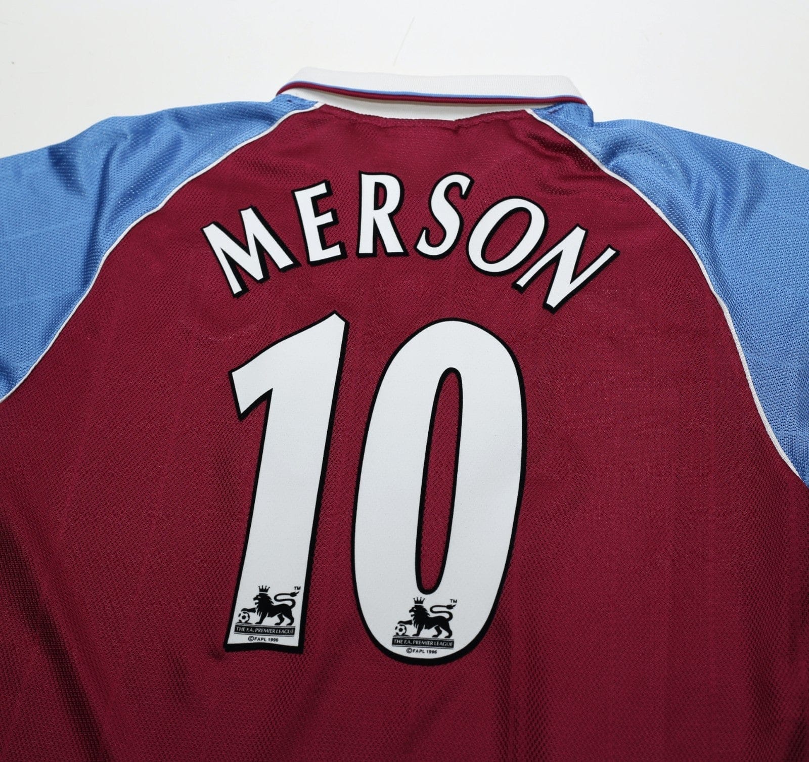 1998/99 MERSON #10 Aston Villa Vintage Reebok Home Football Shirt (L)