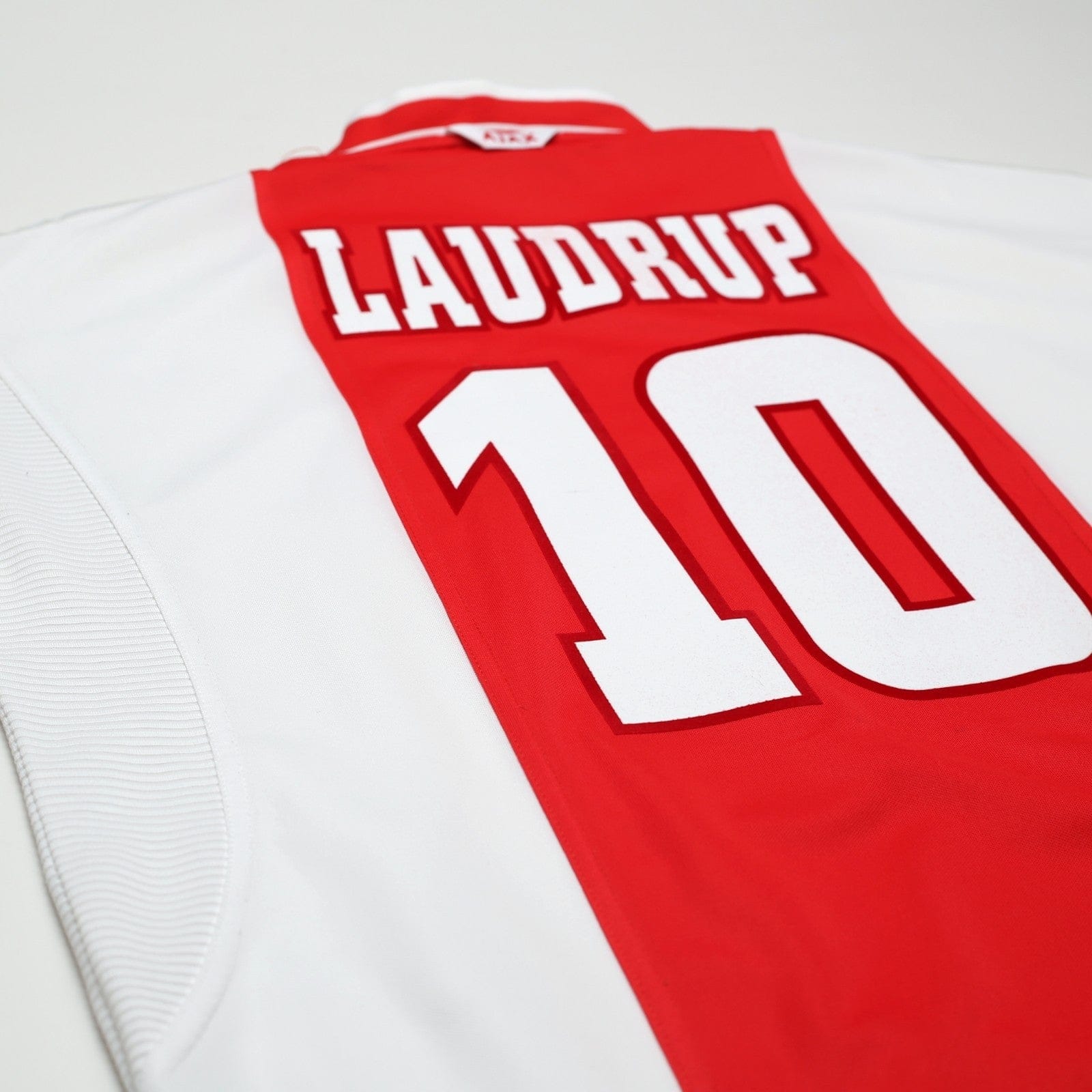 1999/00 Brian Laudrup #10 Ajax Vintage Umbro Home Football Shirt (XL)