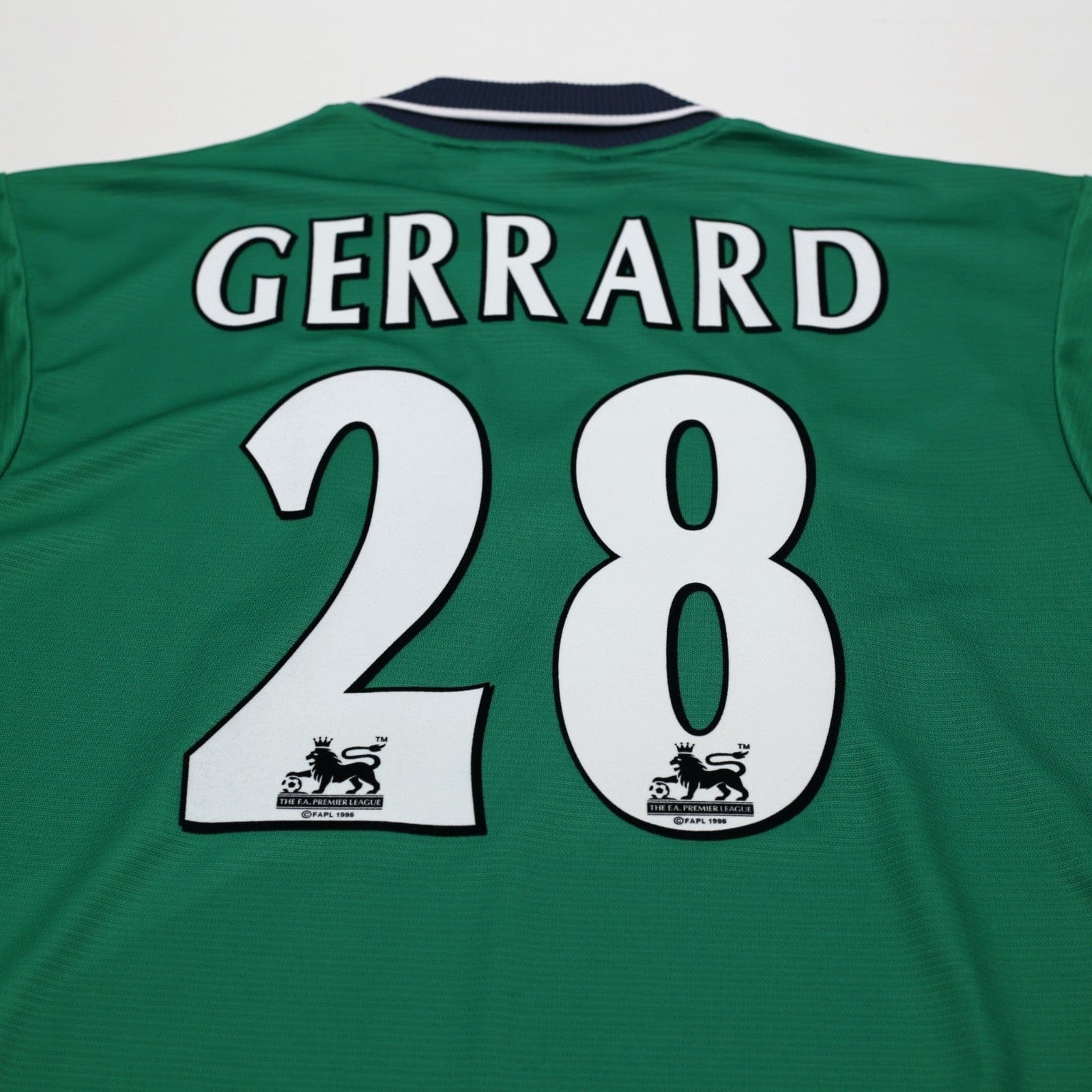 1999/00 Gerrard #28 Liverpool Vintage Reebok Away Football Shirt (S/M) 34/36