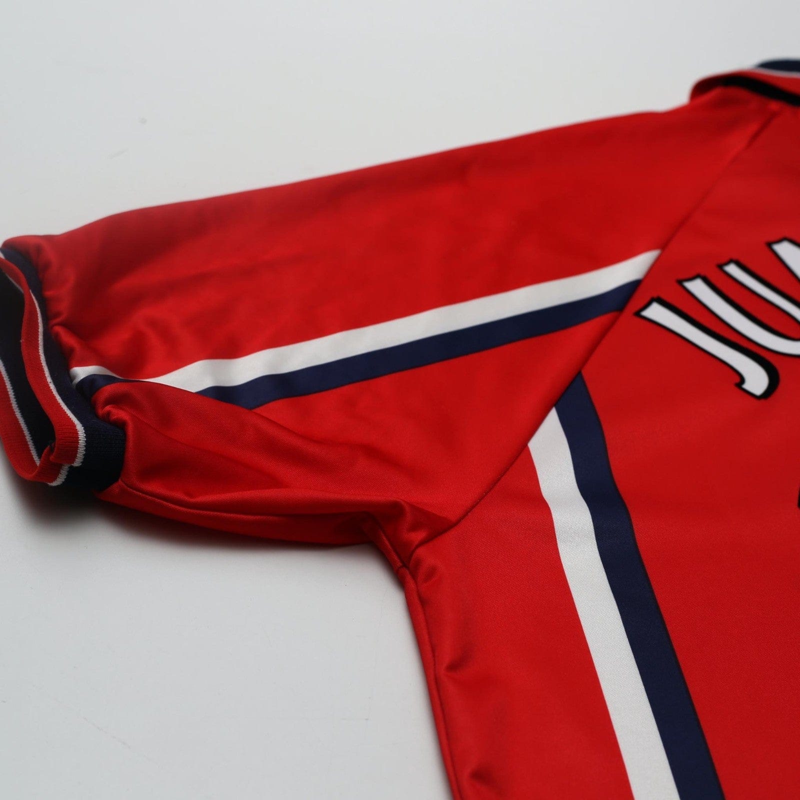 1999/00 Juninho #23 Middlesbrough Vintage Errea Home Football Shirt (M)