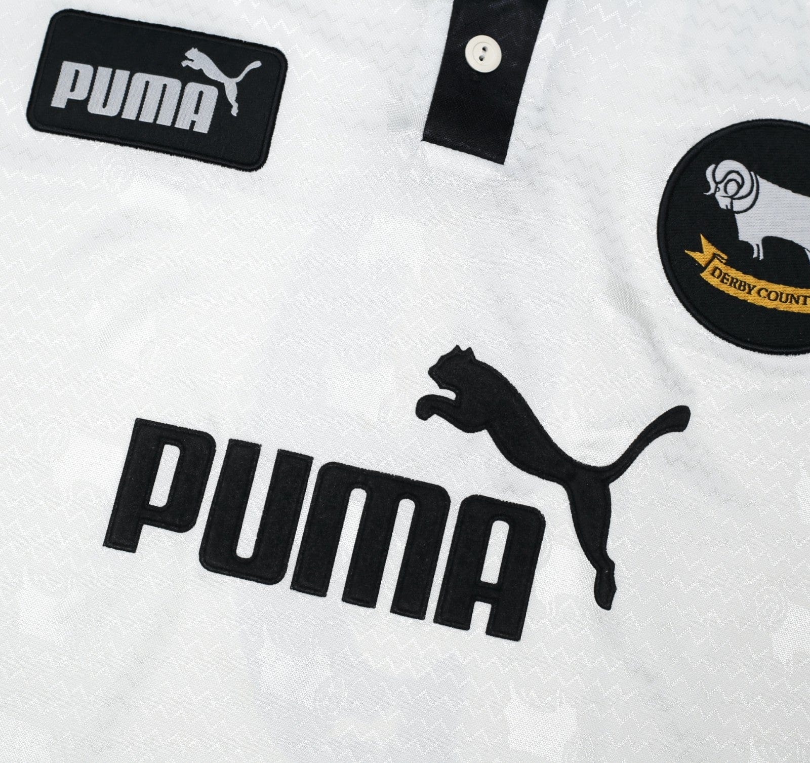 1999/00 WANCHOPE #9 Derby County Vintage PUMA Home Football Shirt (M)