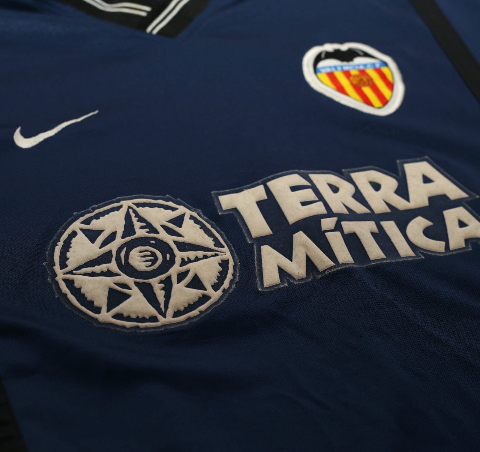 2000/01 AIMAR #22 Valencia Vintage Nike Away Football Shirt (M)