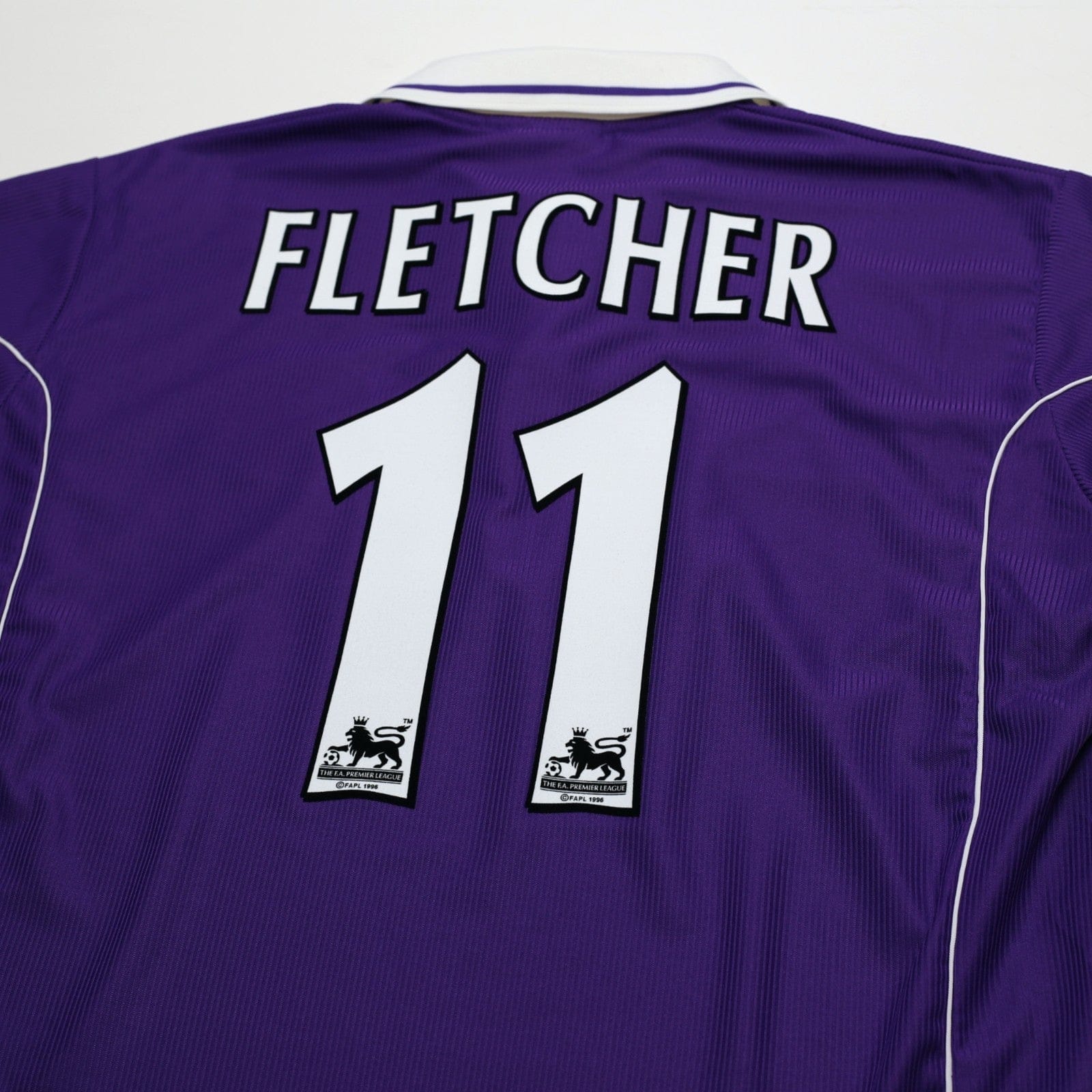 2000/01 Fletcher #11 Harchester United Vintage LCS Home Football Shirt (L) 42/44