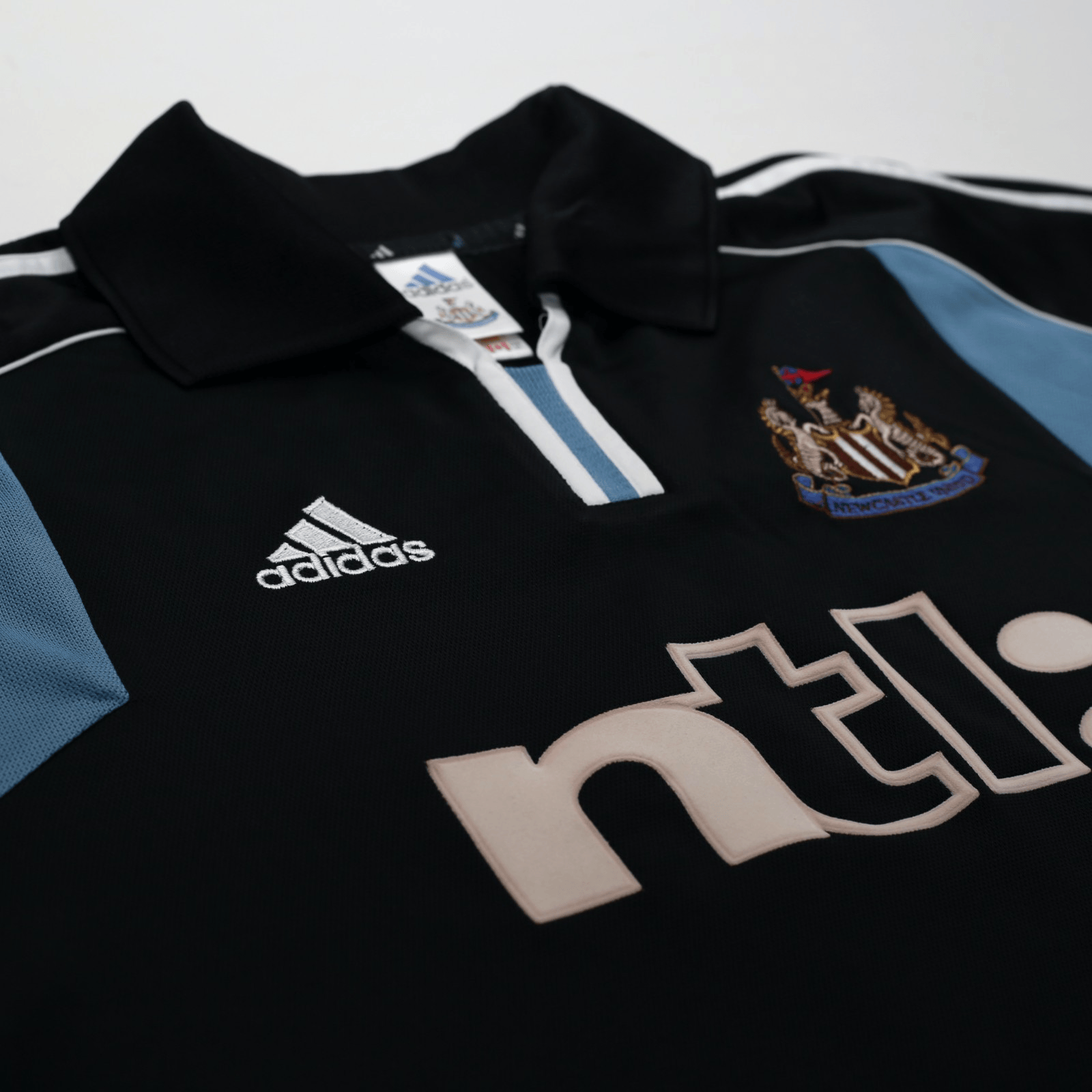 2000/01 Shearer #9 Newcastle United Vintage adidas Away Football Shirt (L)