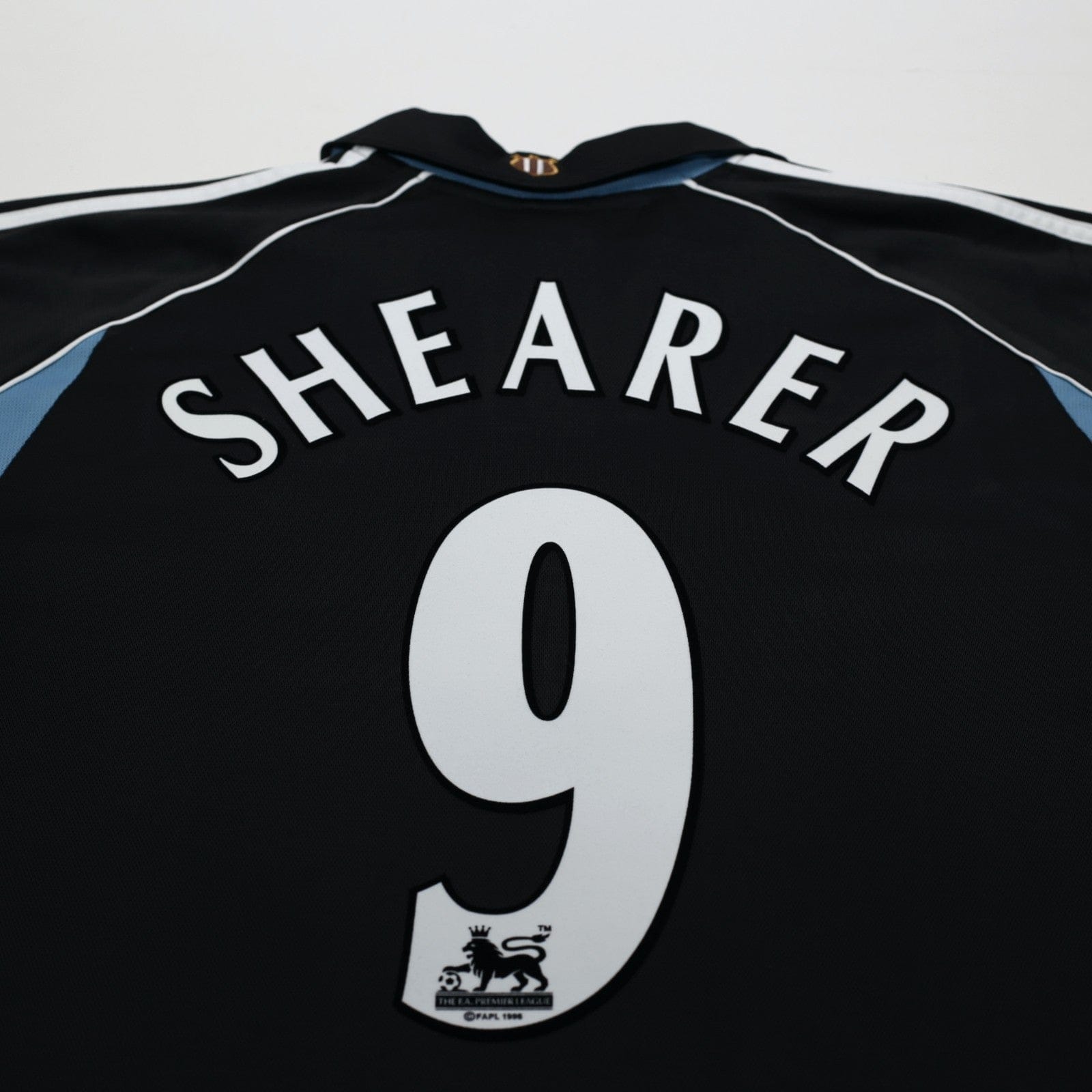 2000/01 Shearer #9 Newcastle United Vintage adidas Away Football Shirt (L)