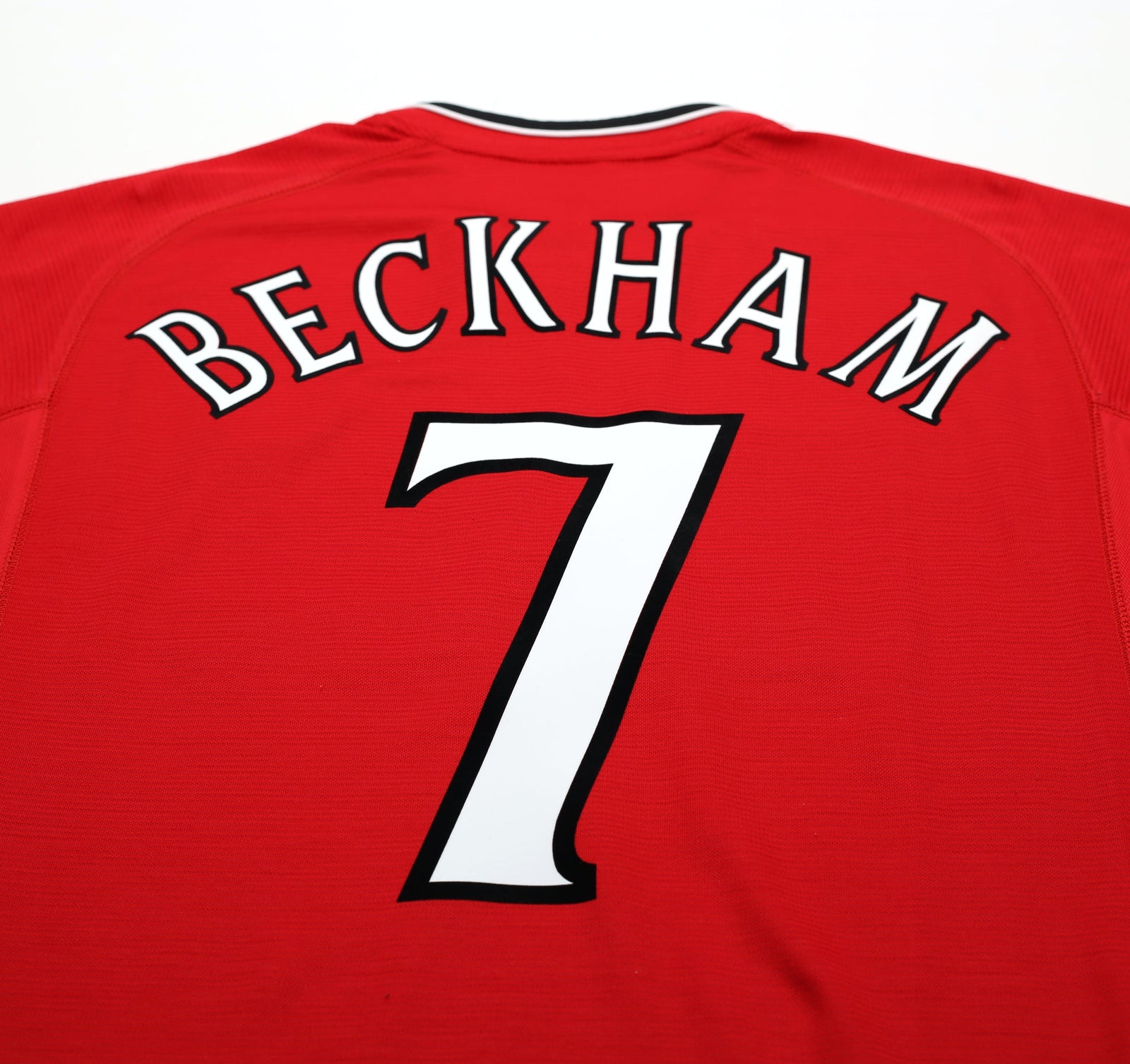 2000/02 BECKHAM #7 Manchester United Vintage Umbro European Home Football Shirt (L)